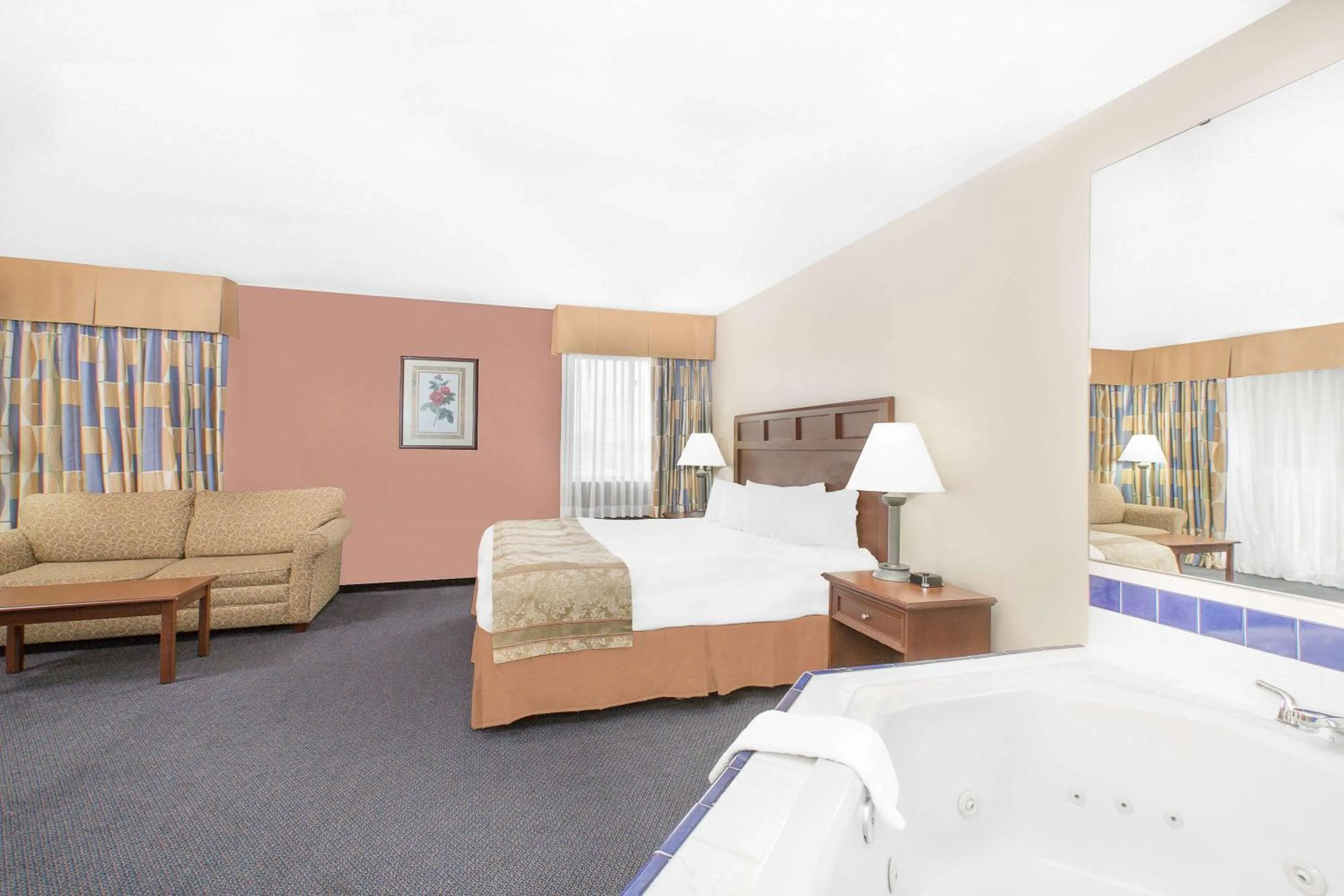 Photo of the whole room, Bed in Baymont by Wyndham Boone