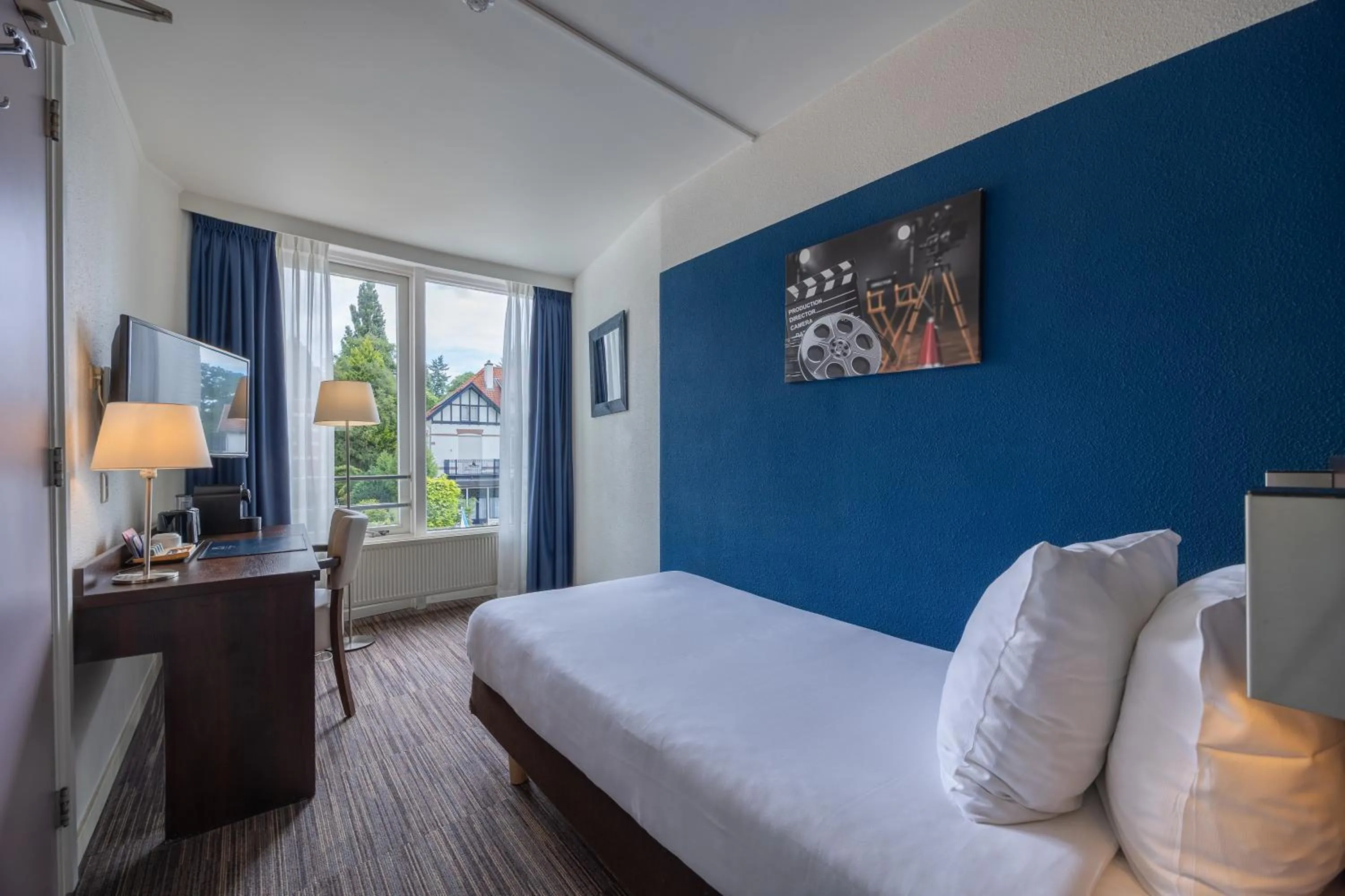 Bedroom, Bed in Amrâth Hotel Media Park Hilversum