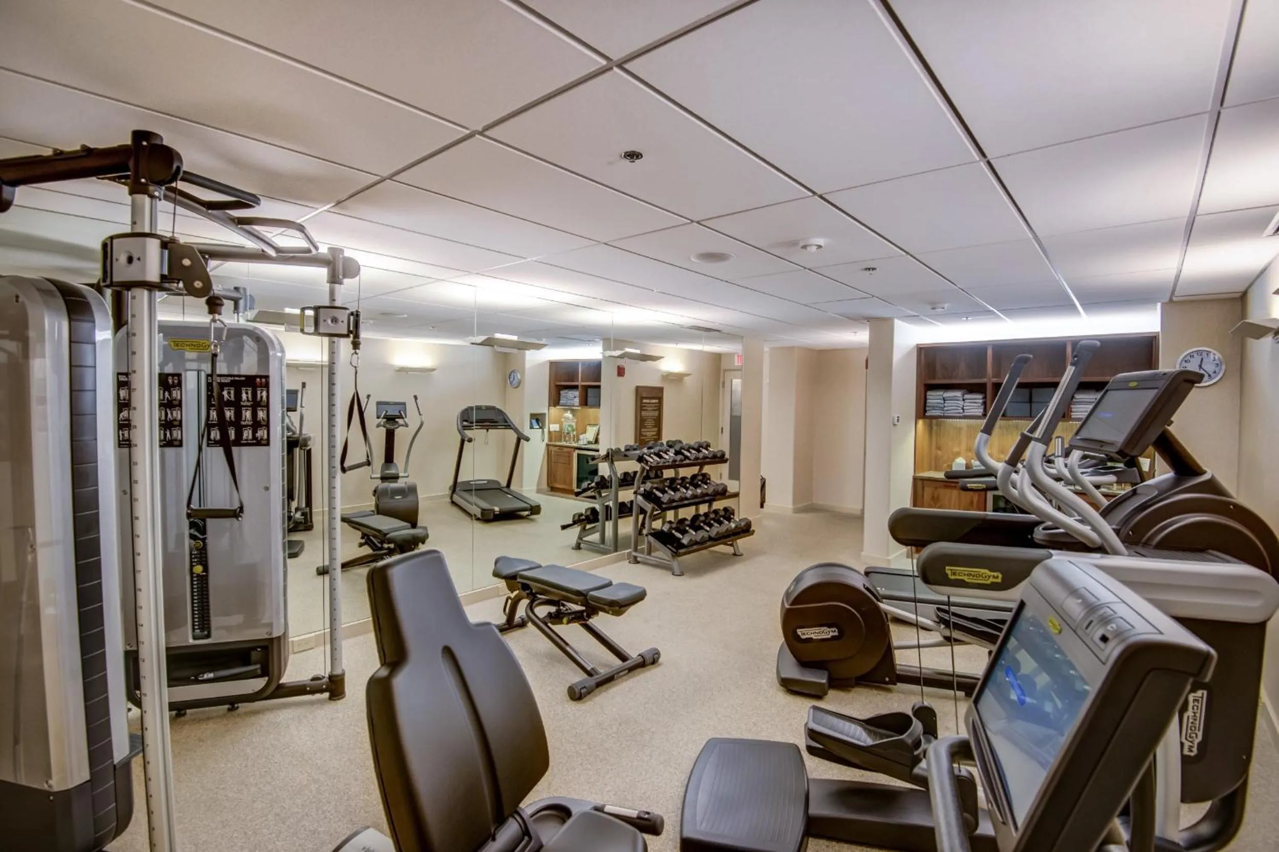 Fitness centre/facilities in Rosewood Inn of the Anasazi