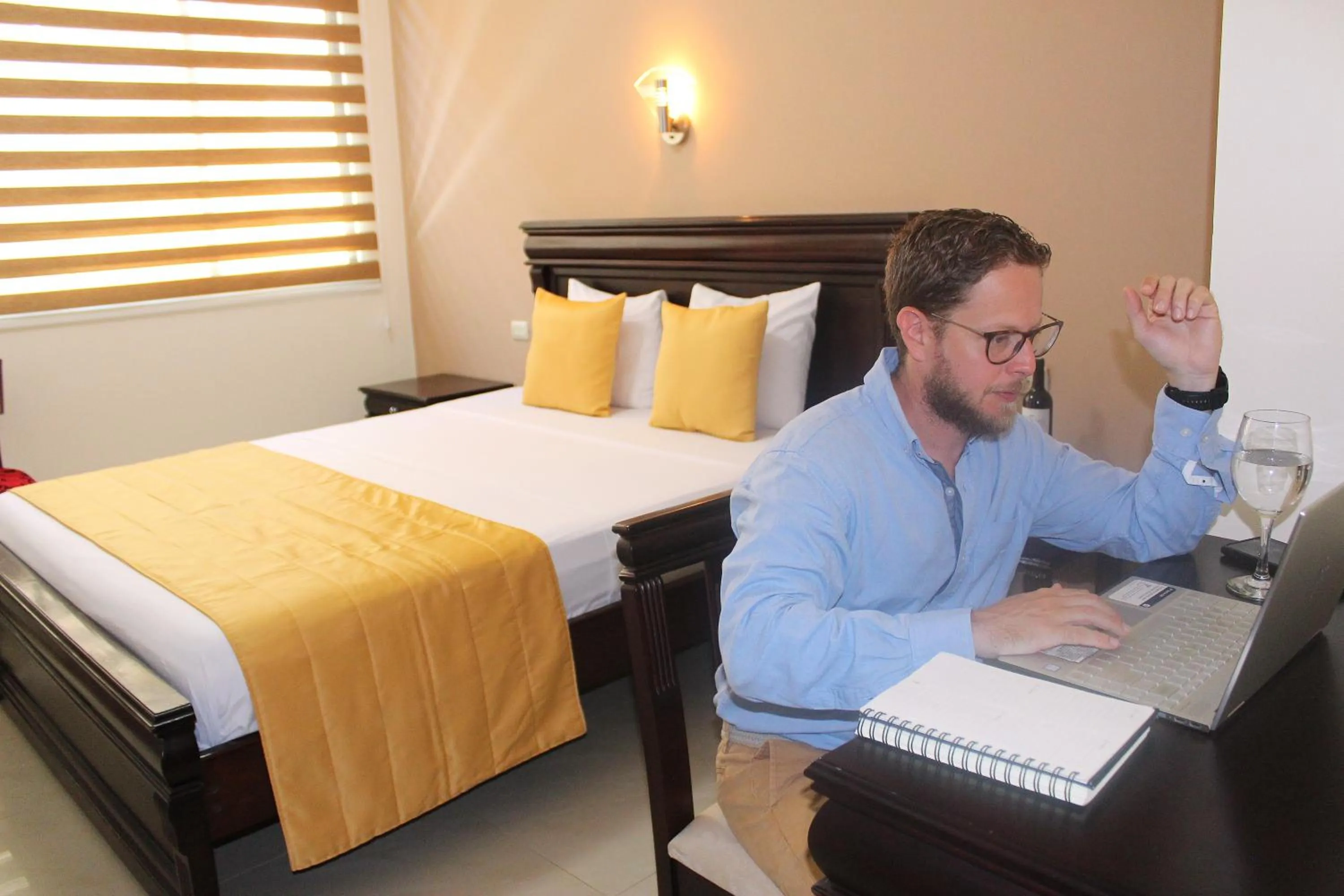 Bed in Hotel Flamingo