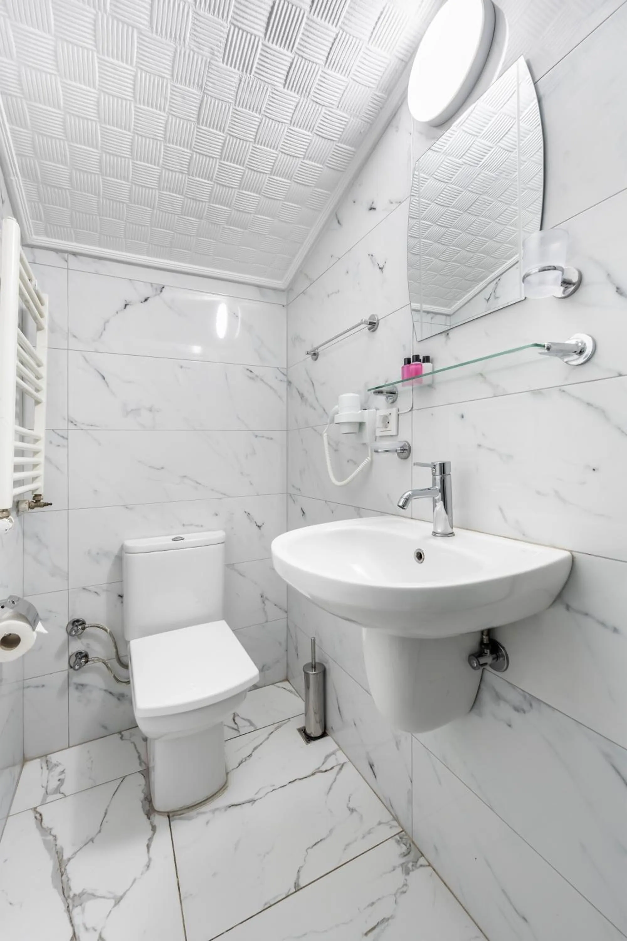 Toilet in Taksim Trust Hotel