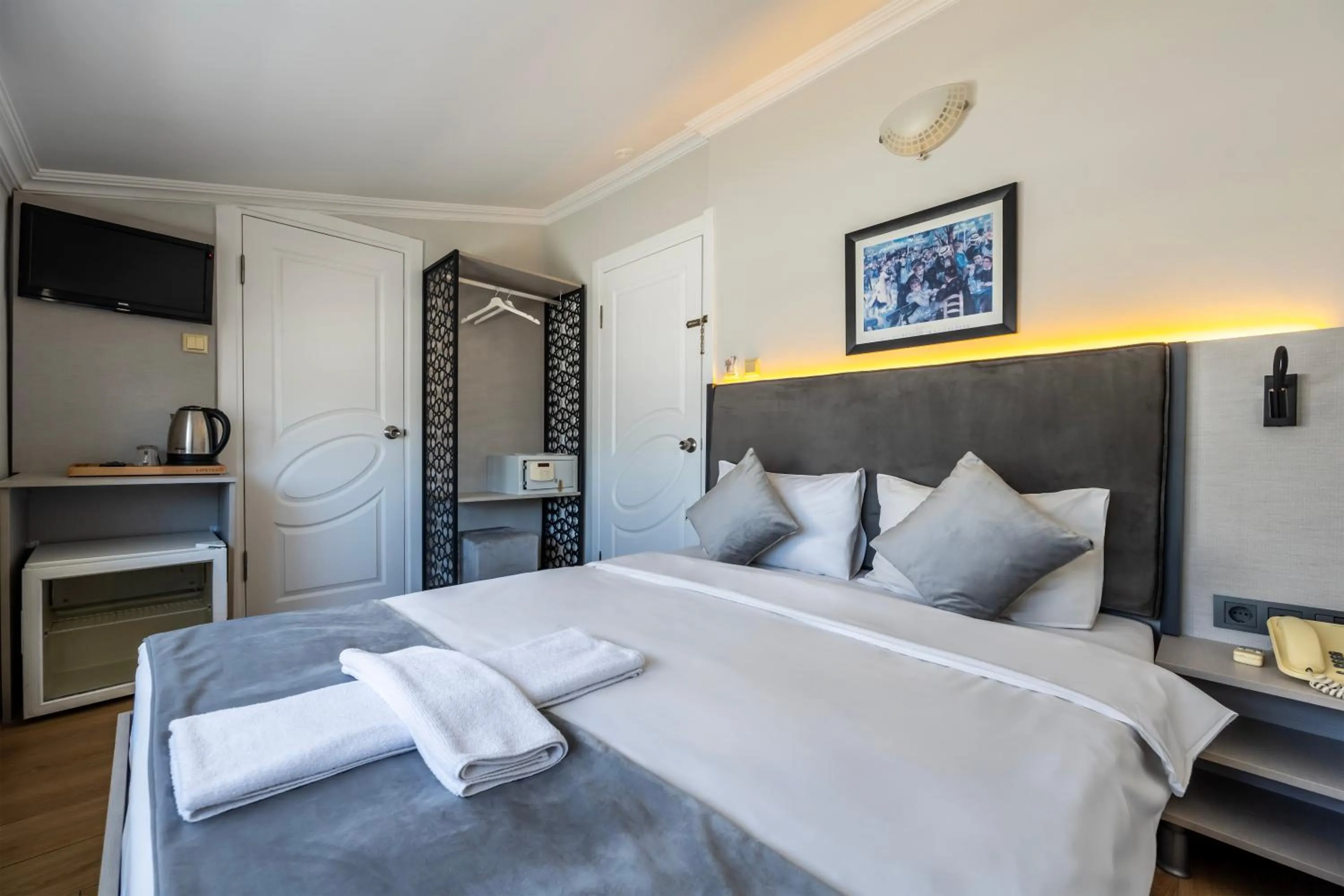 Bed in Taksim Trust Hotel