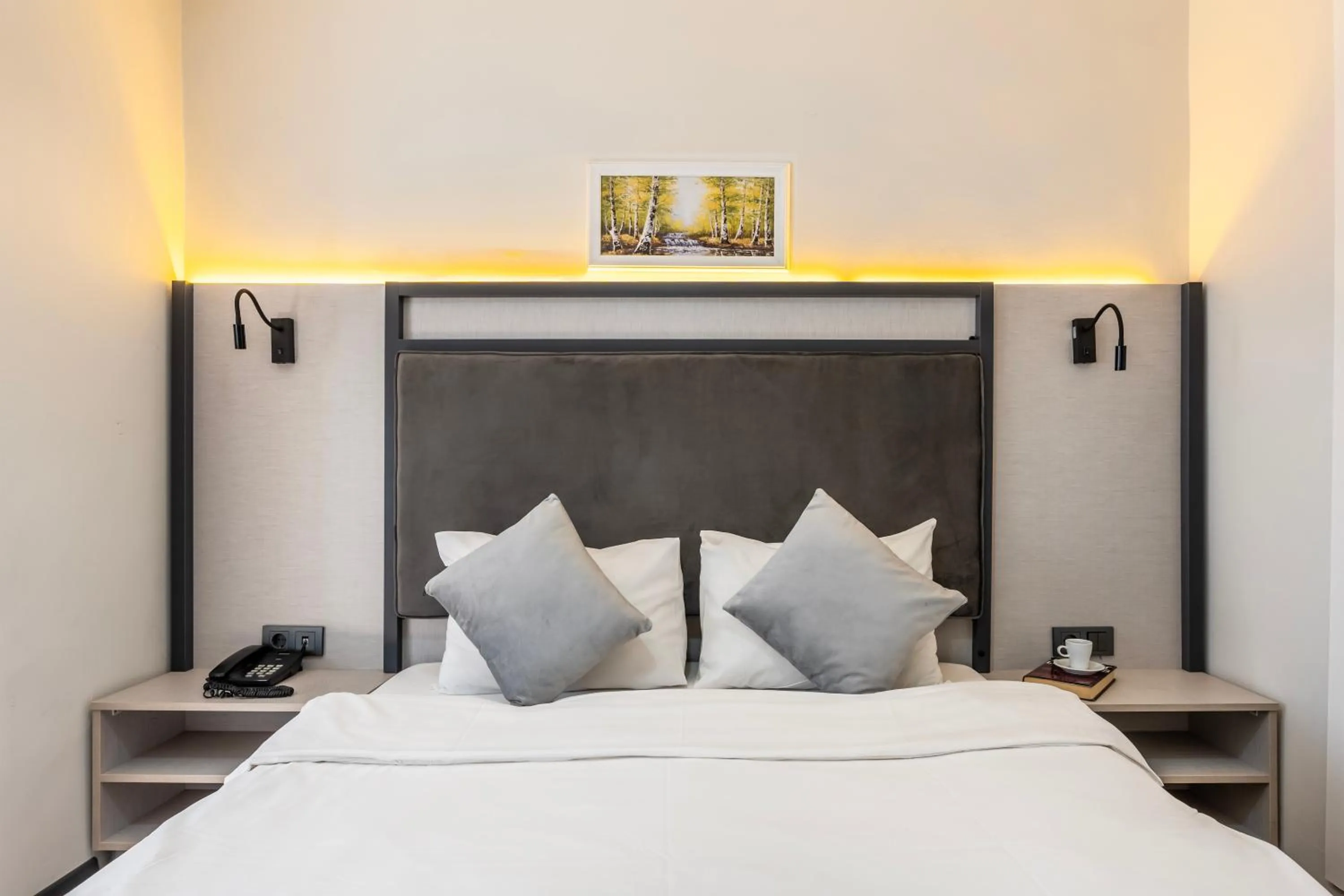 Photo of the whole room, Bed in Taksim Trust Hotel