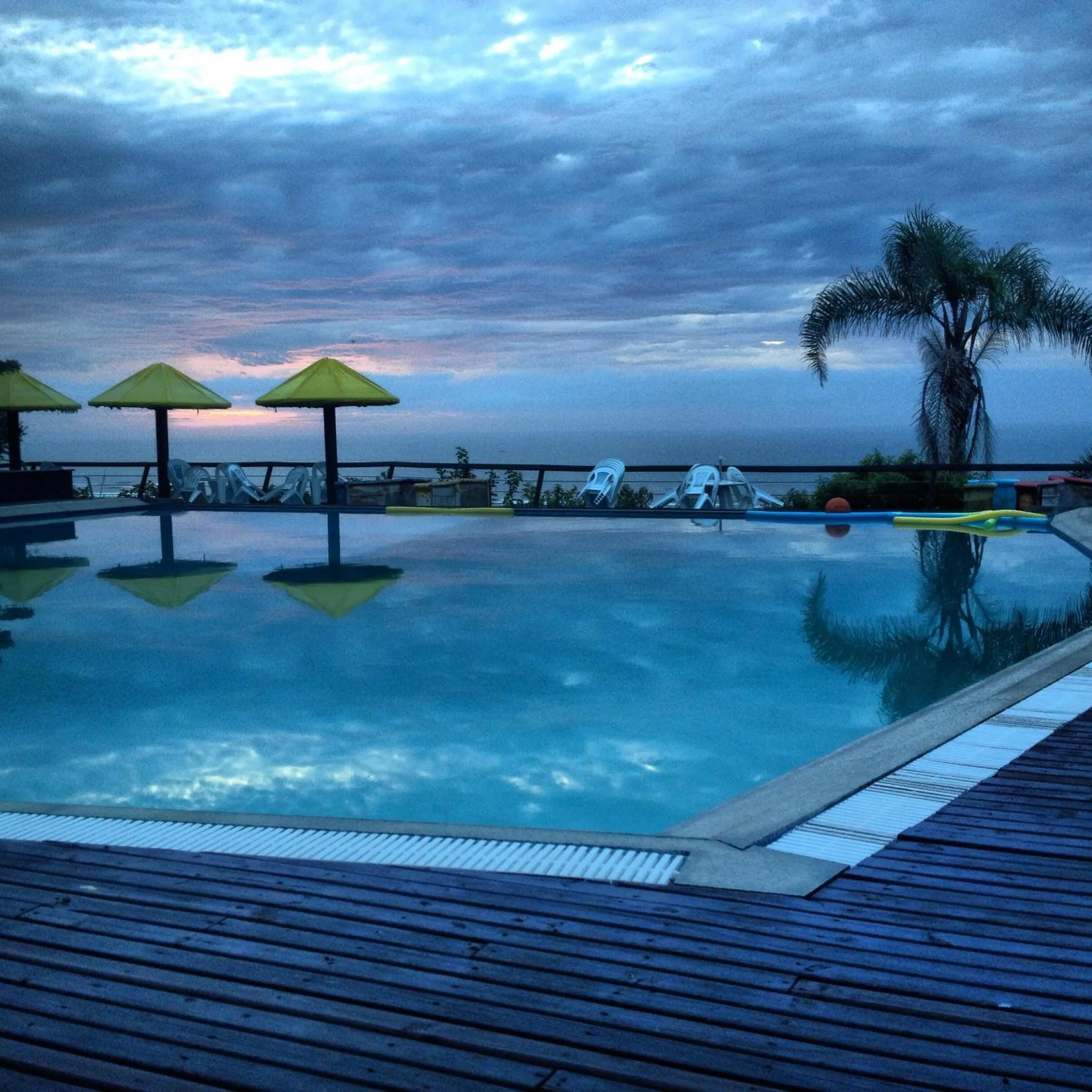 Swimming pool in Hotel Morro dos Conventos