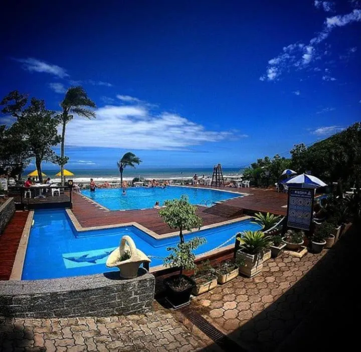Swimming pool in Hotel Morro dos Conventos
