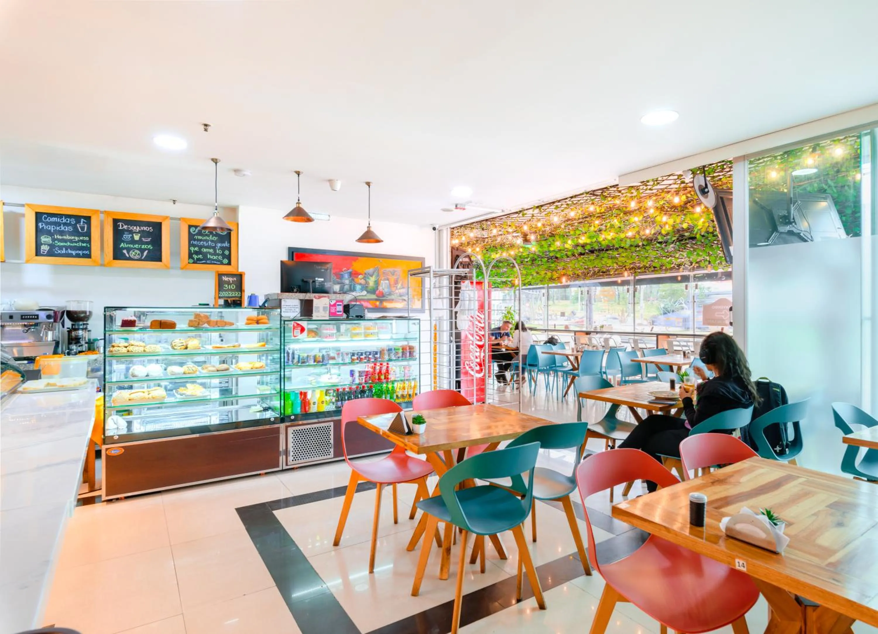 Food and drinks in Hotel Parque 63