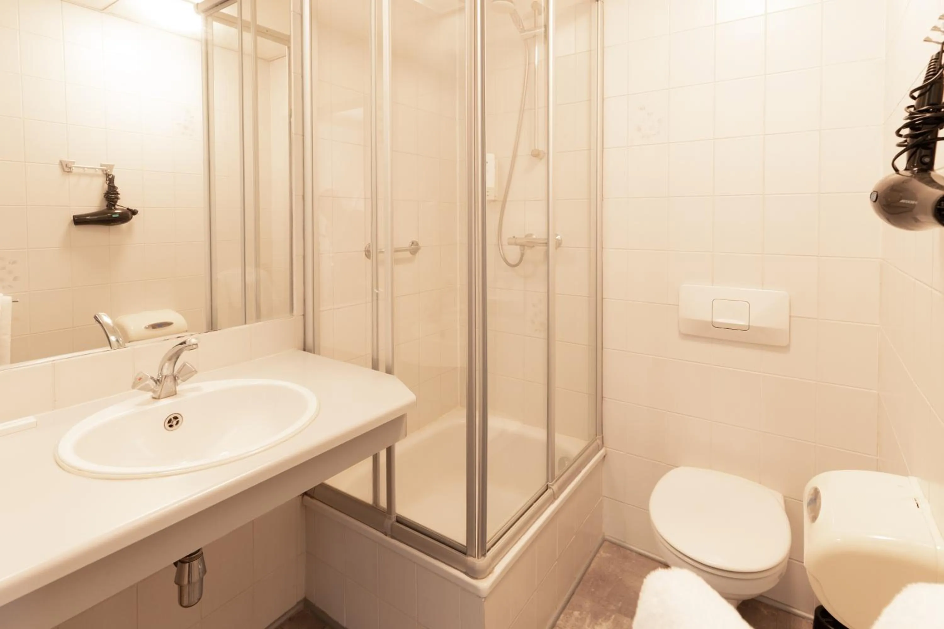 Shower in Hotel Restaurant 't Heerenlogement