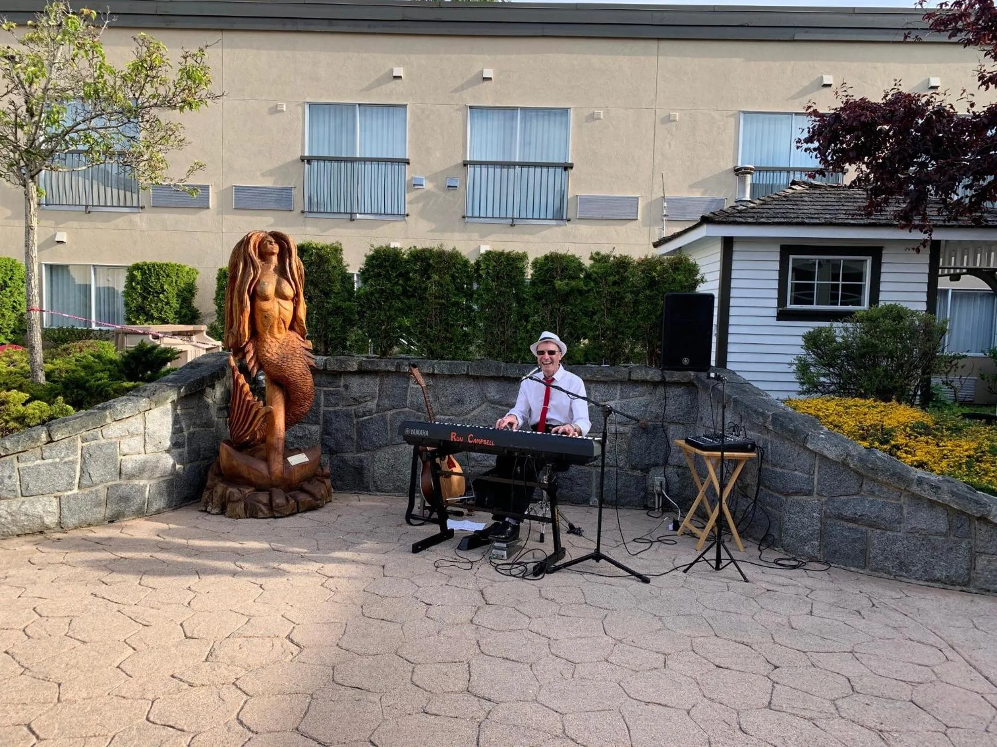 Powell River Town Centre Hotel