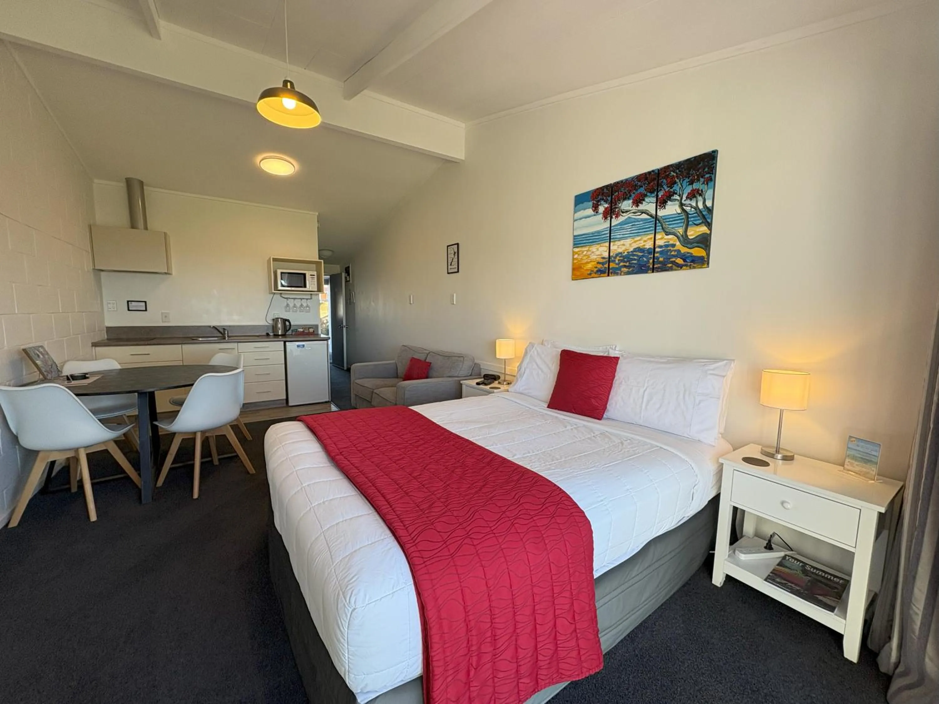 Bed in Baileys At The Beach