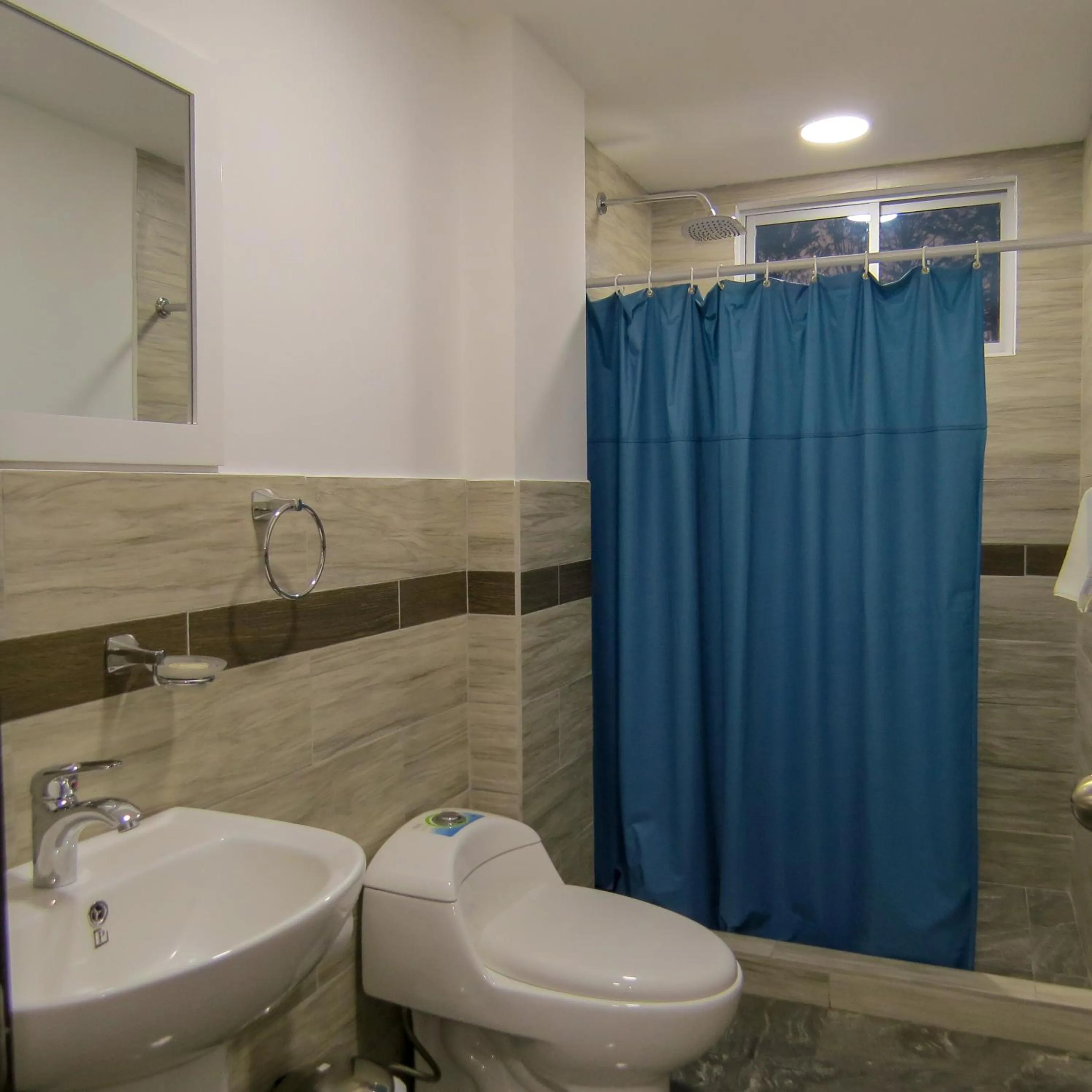 Hosteria Airport Garden