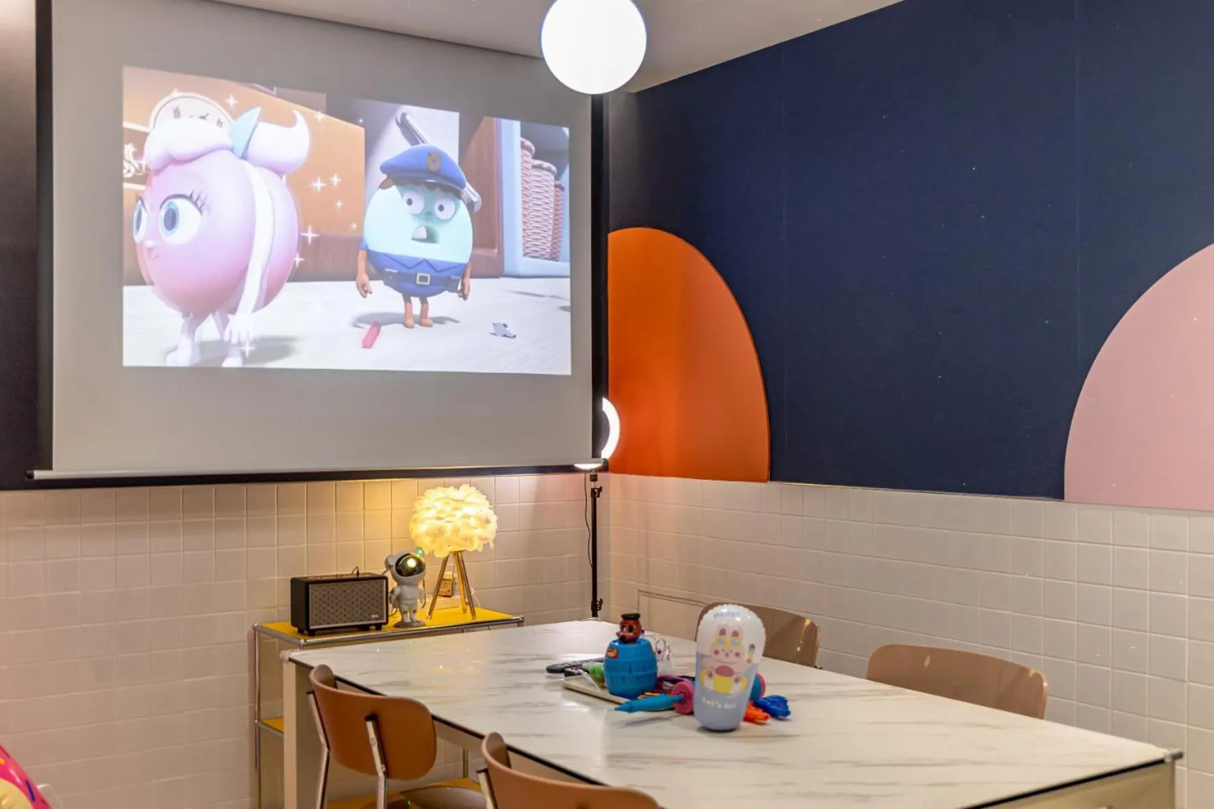 TV and multimedia in Pavilla Hotel