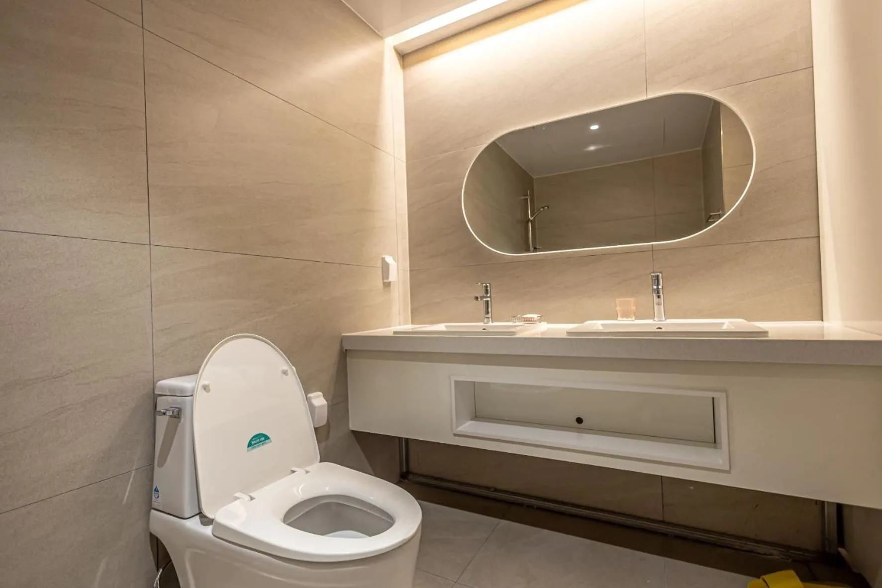 Bathroom in Pavilla Hotel