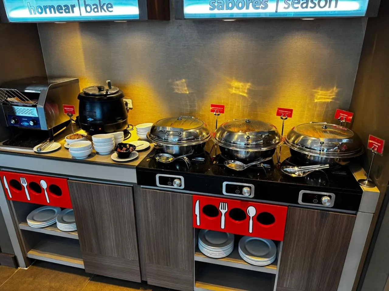 Breakfast in Hampton by Hilton Cali