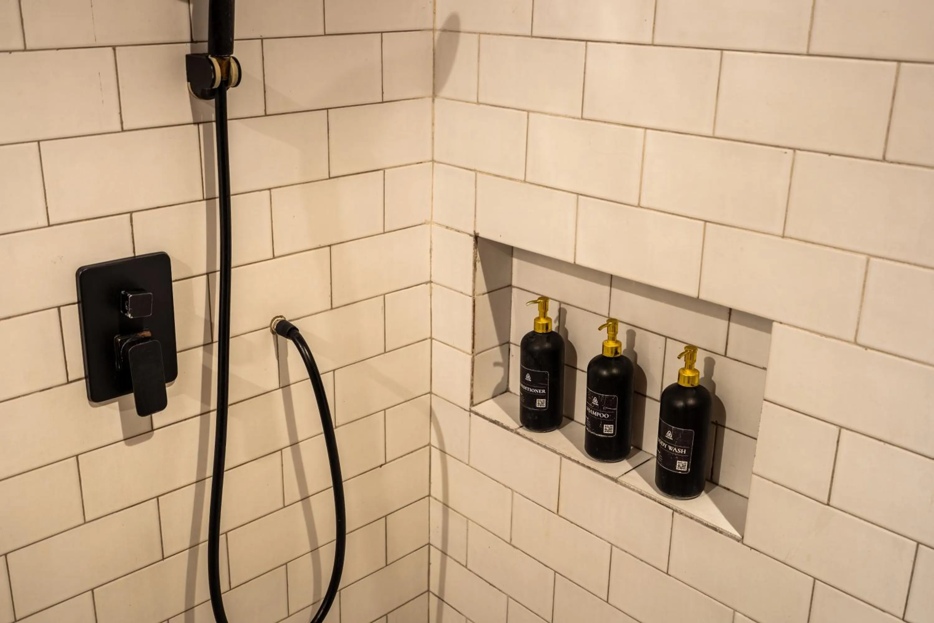 Bathroom in Kalino Villa by Betterplace