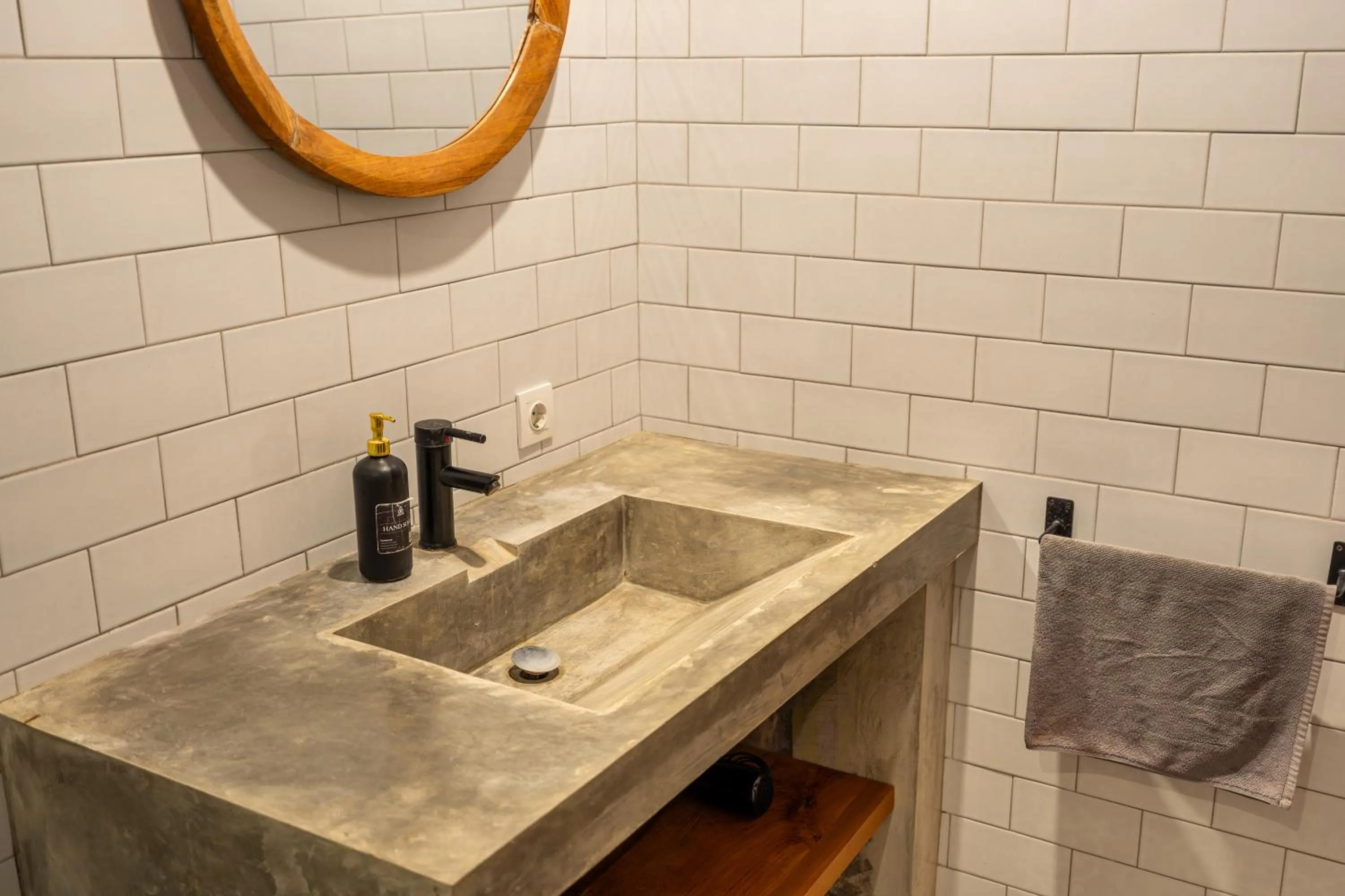 Bathroom in Kalino Villa by Betterplace