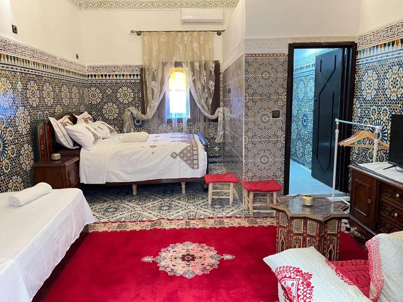 Bed in Riad Blue Oasis