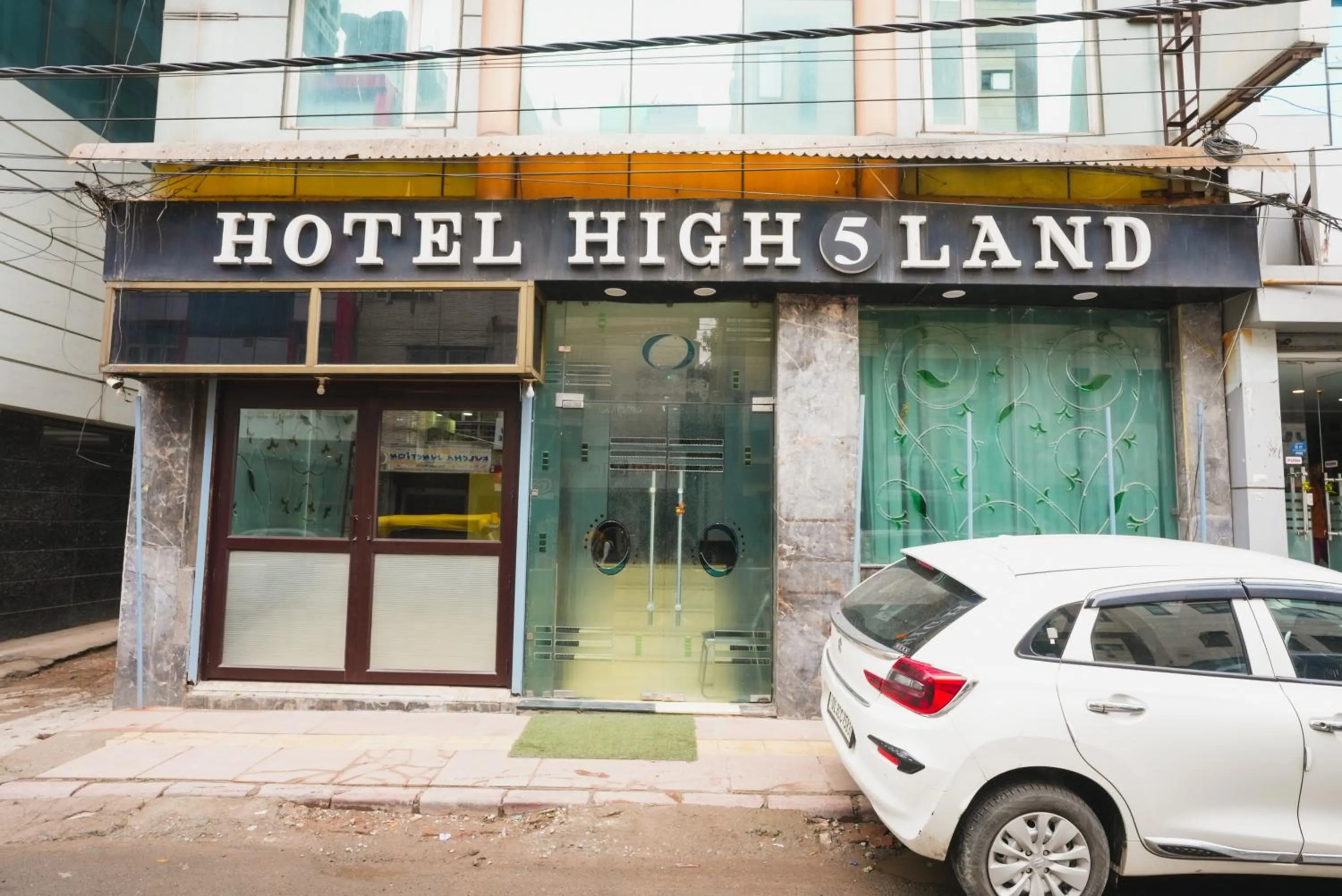 Property building in Hotel High 5 Land