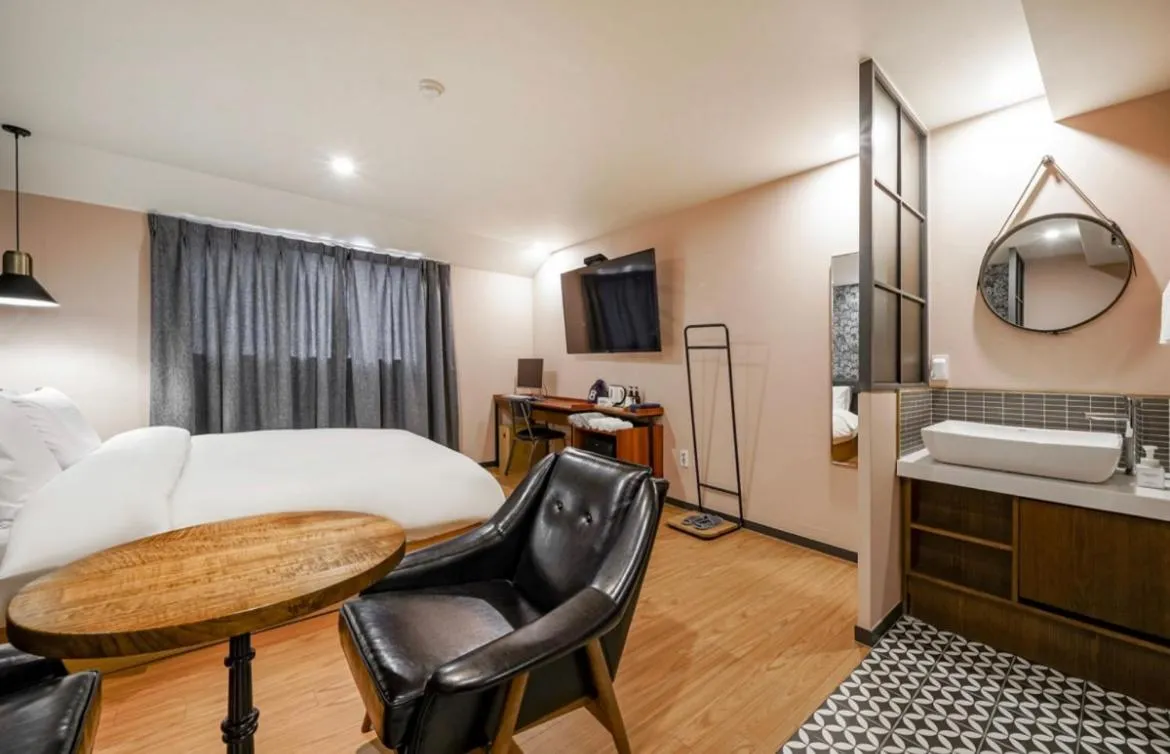 Brown Dot Hotel Daeyeon