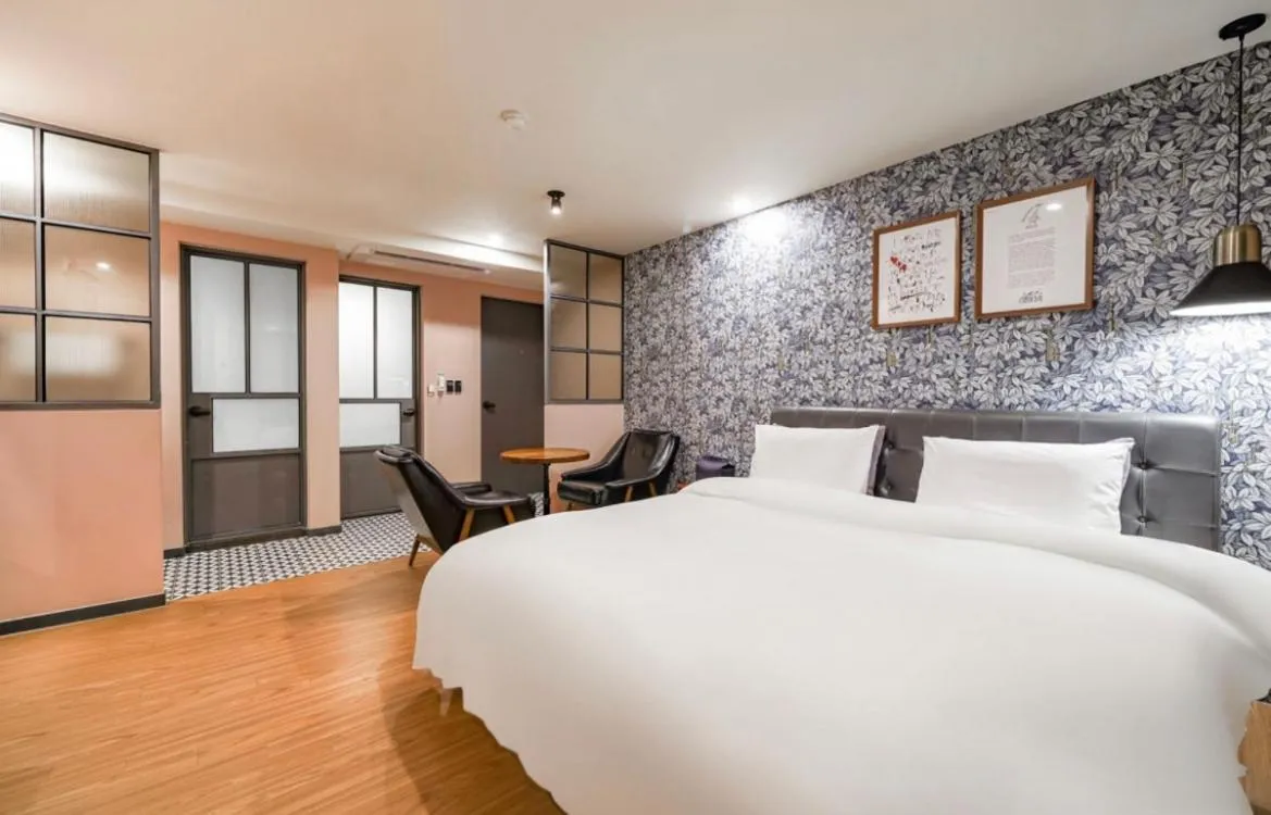 Brown Dot Hotel Daeyeon