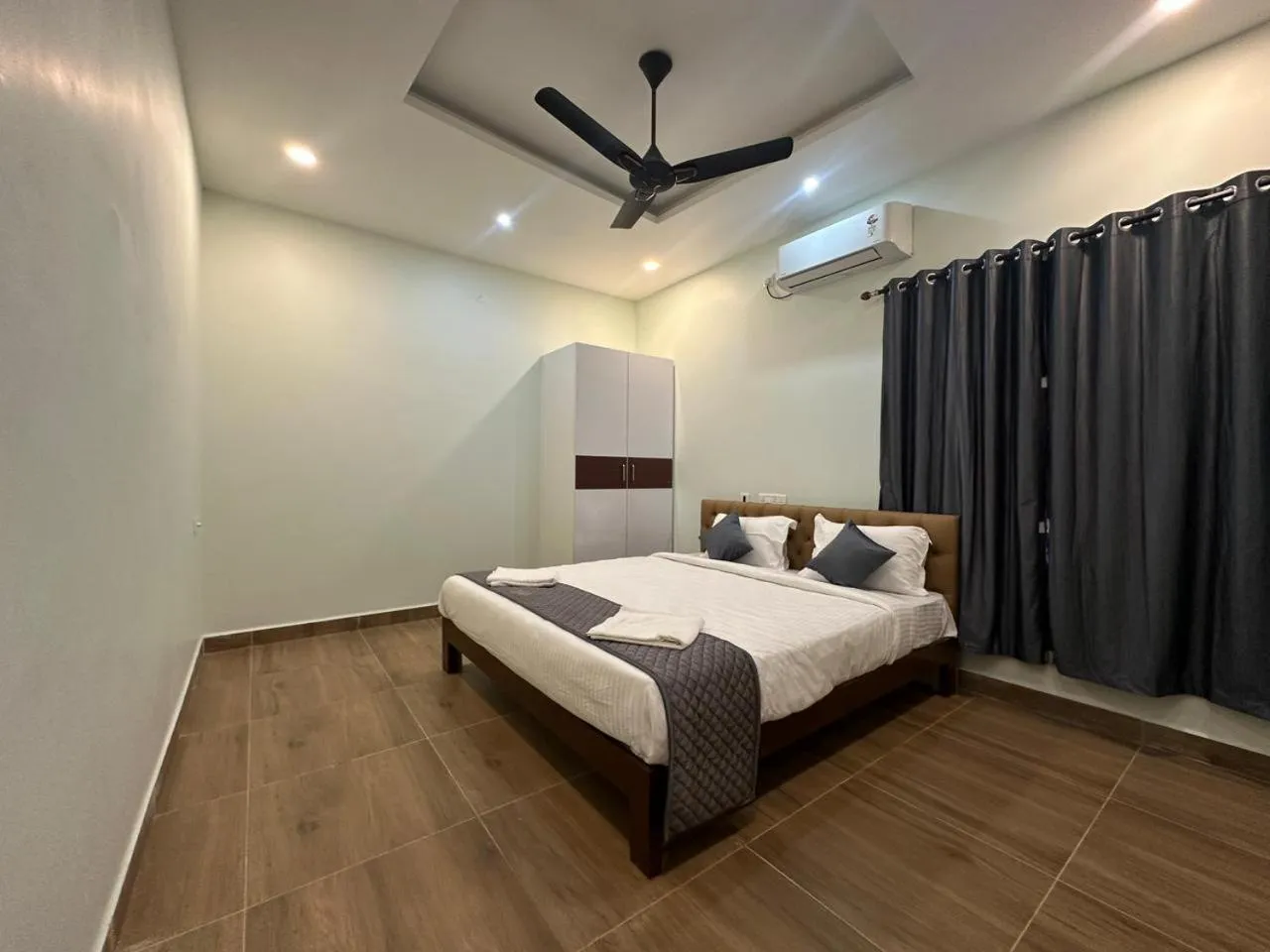 Bed in Serene Villa