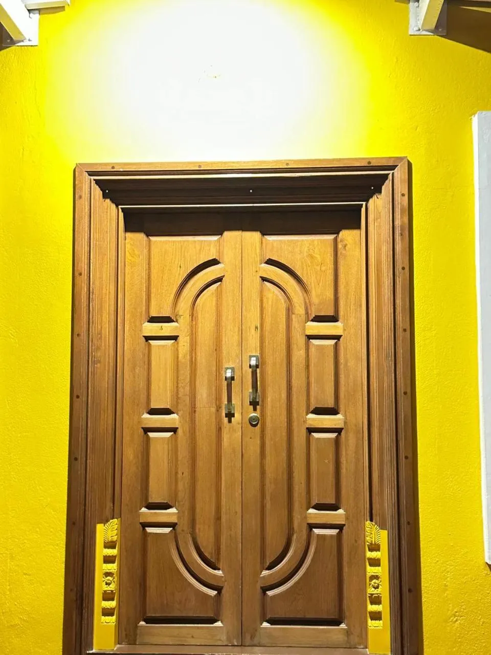 Facade/entrance in Serene Villa