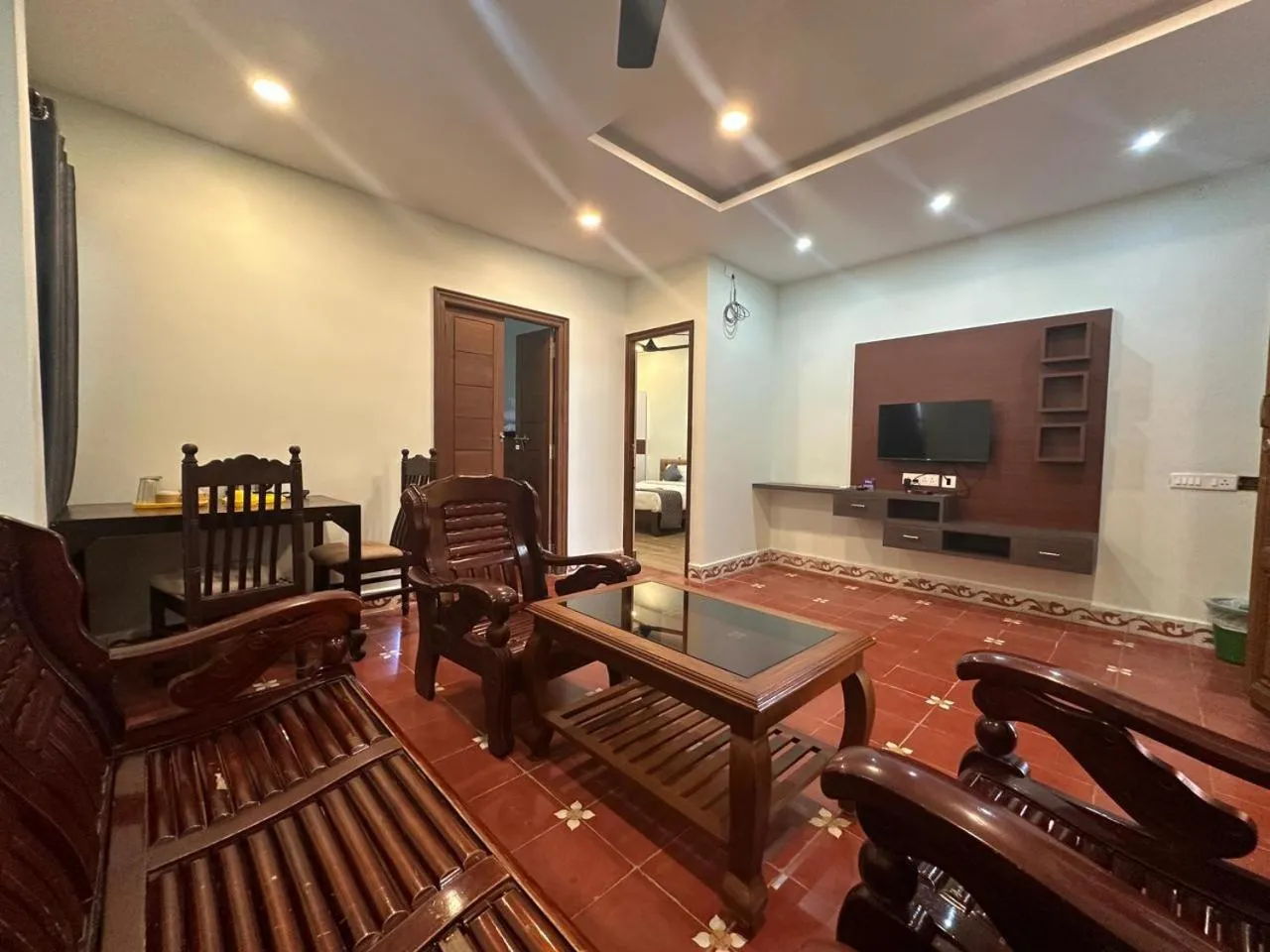 Communal lounge/ TV room in Serene Villa
