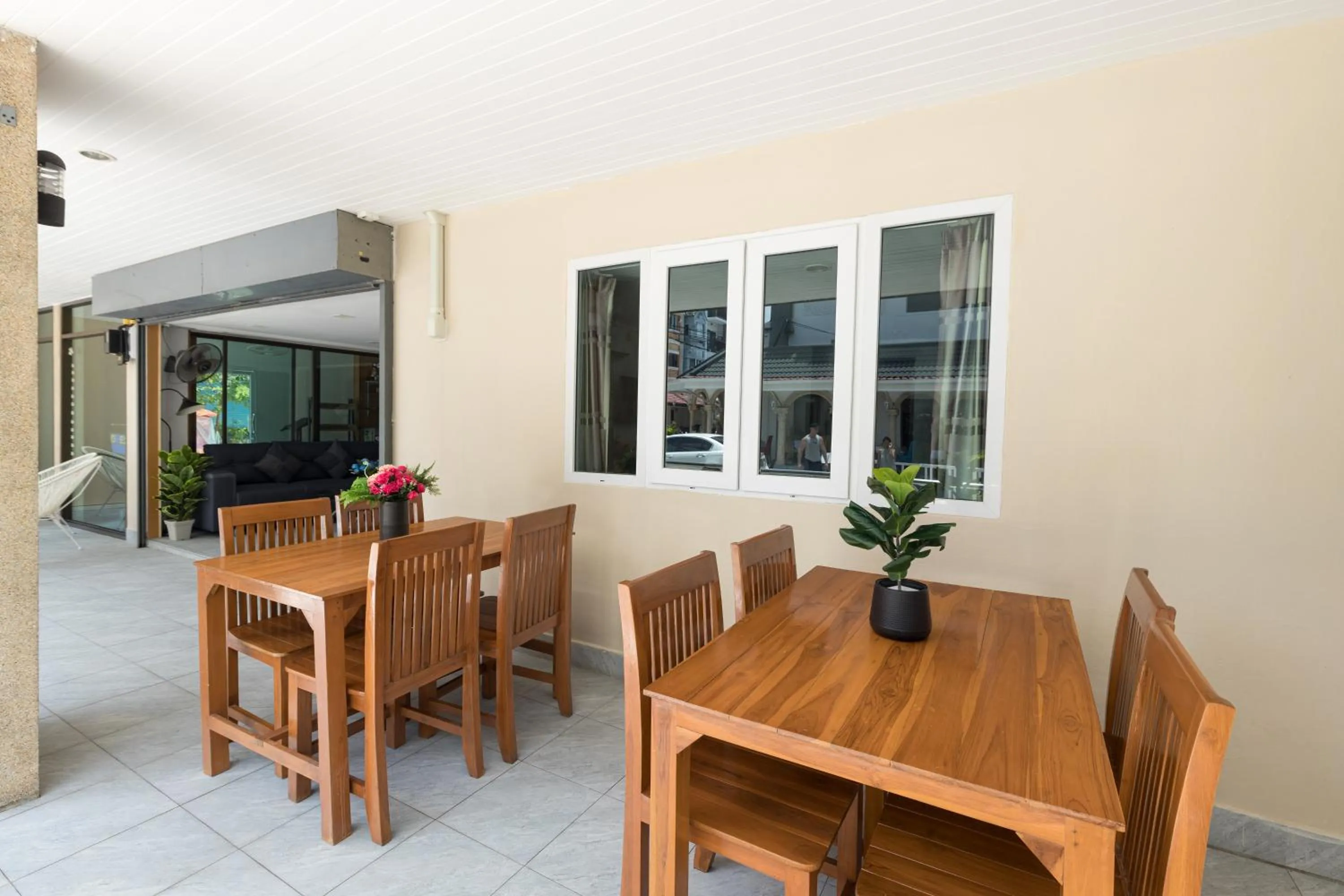 Balcony/Terrace in Bevans Place Karon