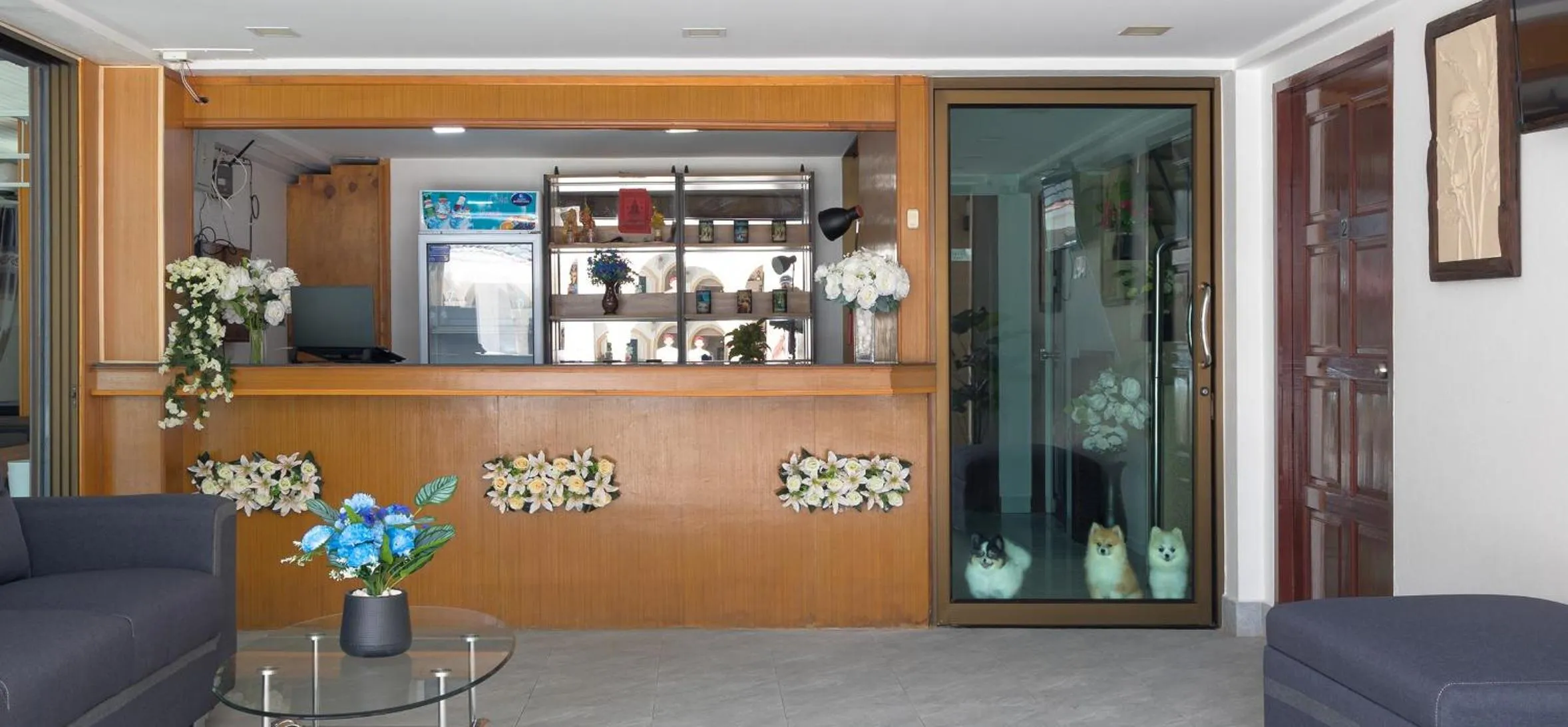 Lobby or reception in Bevans Place Karon