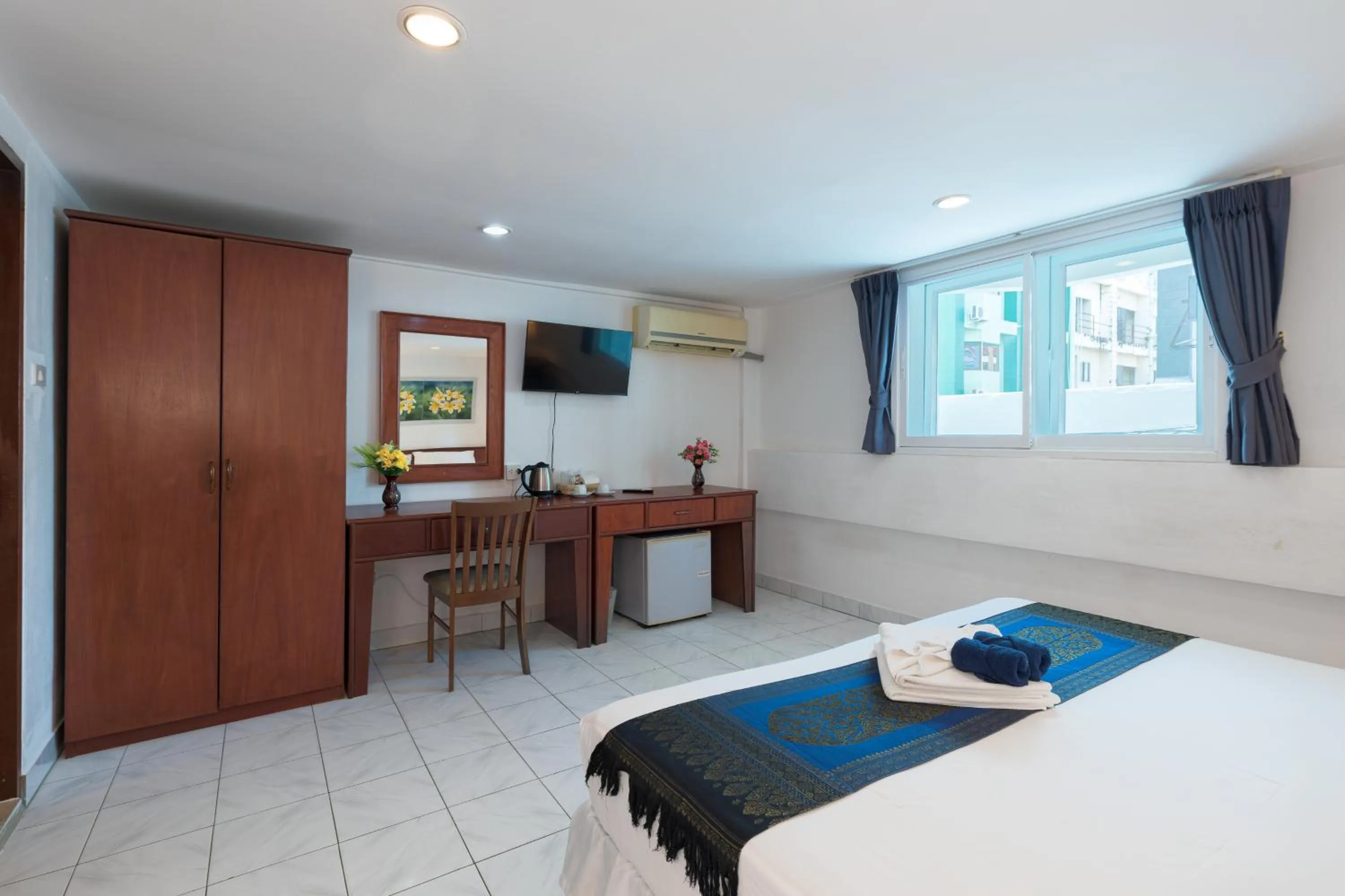 Bed in Bevans Place Karon