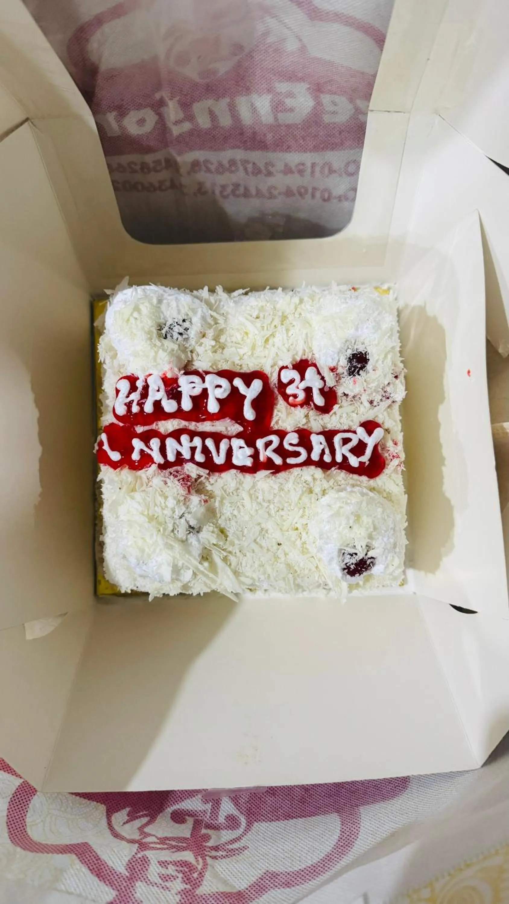 Text overlay in Lakes and peaks