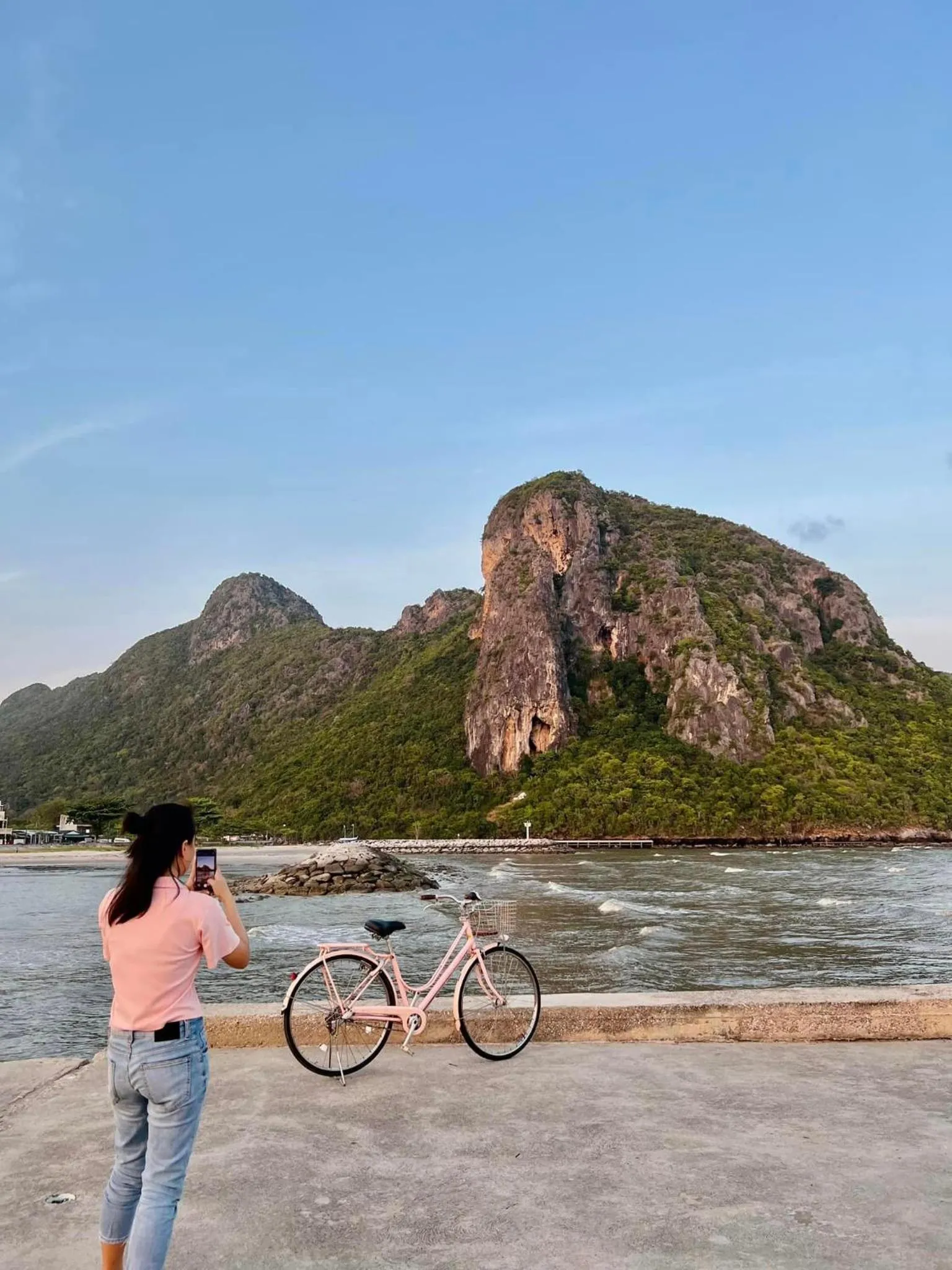 Nearby landmark in Anika boutique - อัณณิกา บูทีค