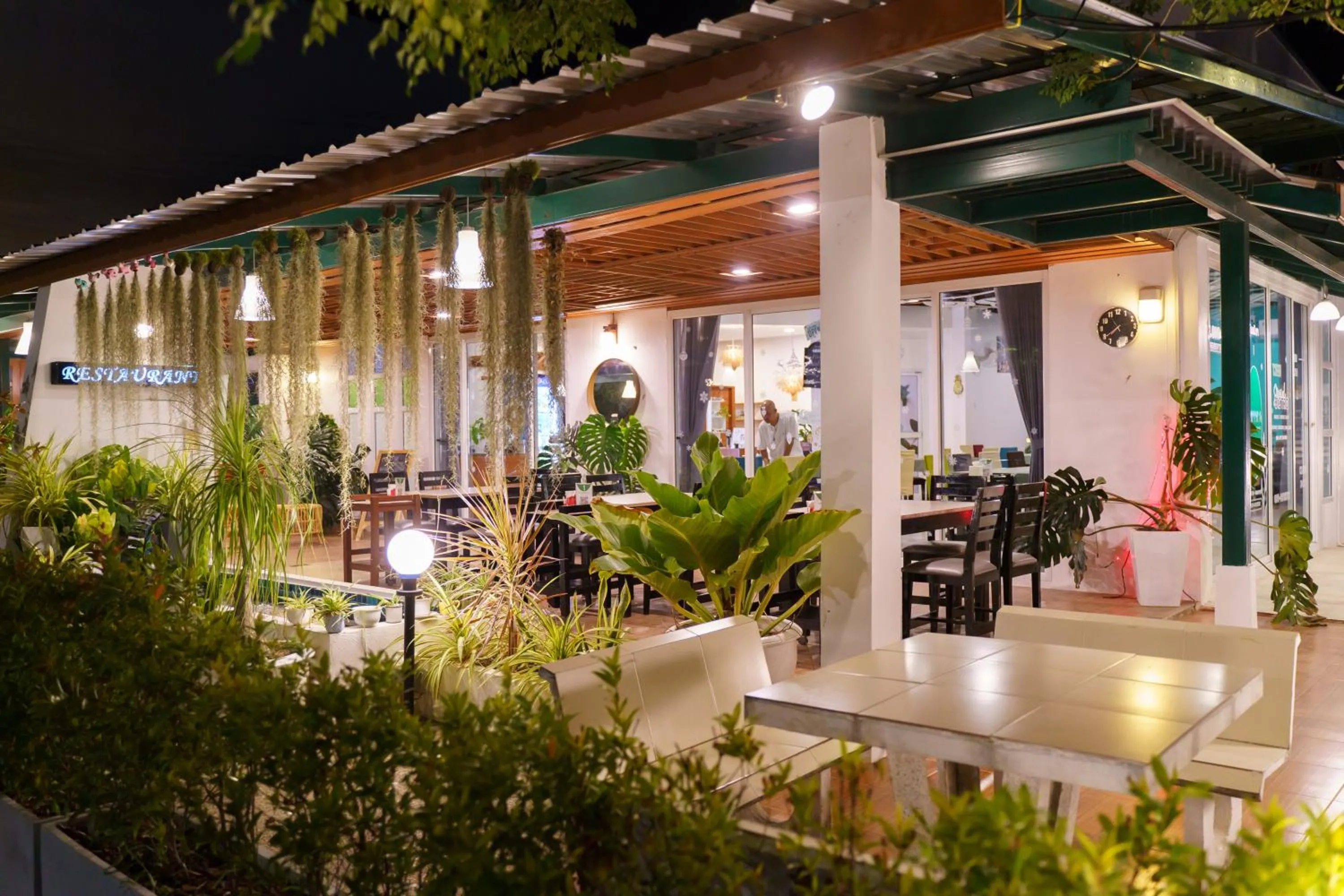 Restaurant/places to eat in Anika boutique - อัณณิกา บูทีค