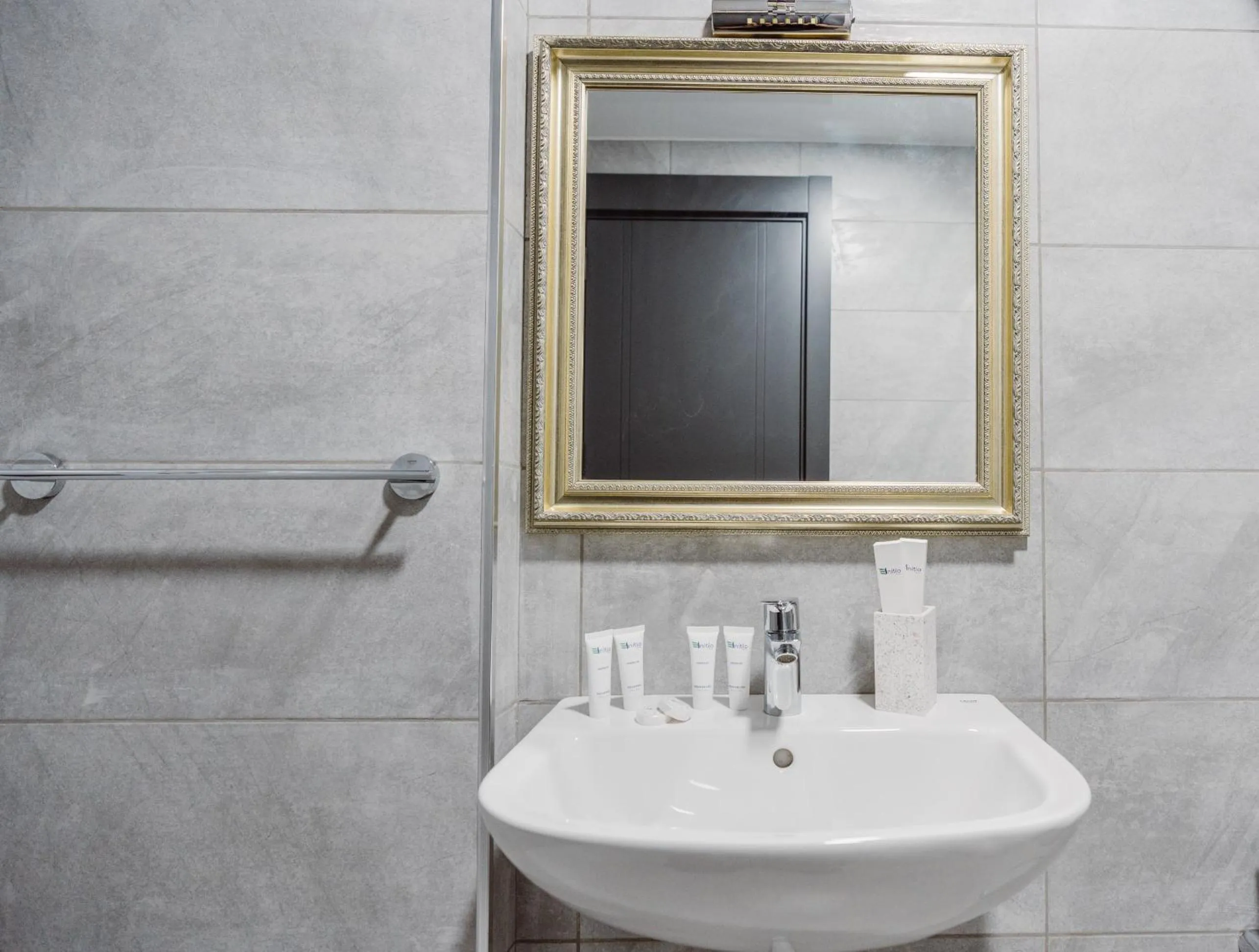 Bathroom in Hotel Navi