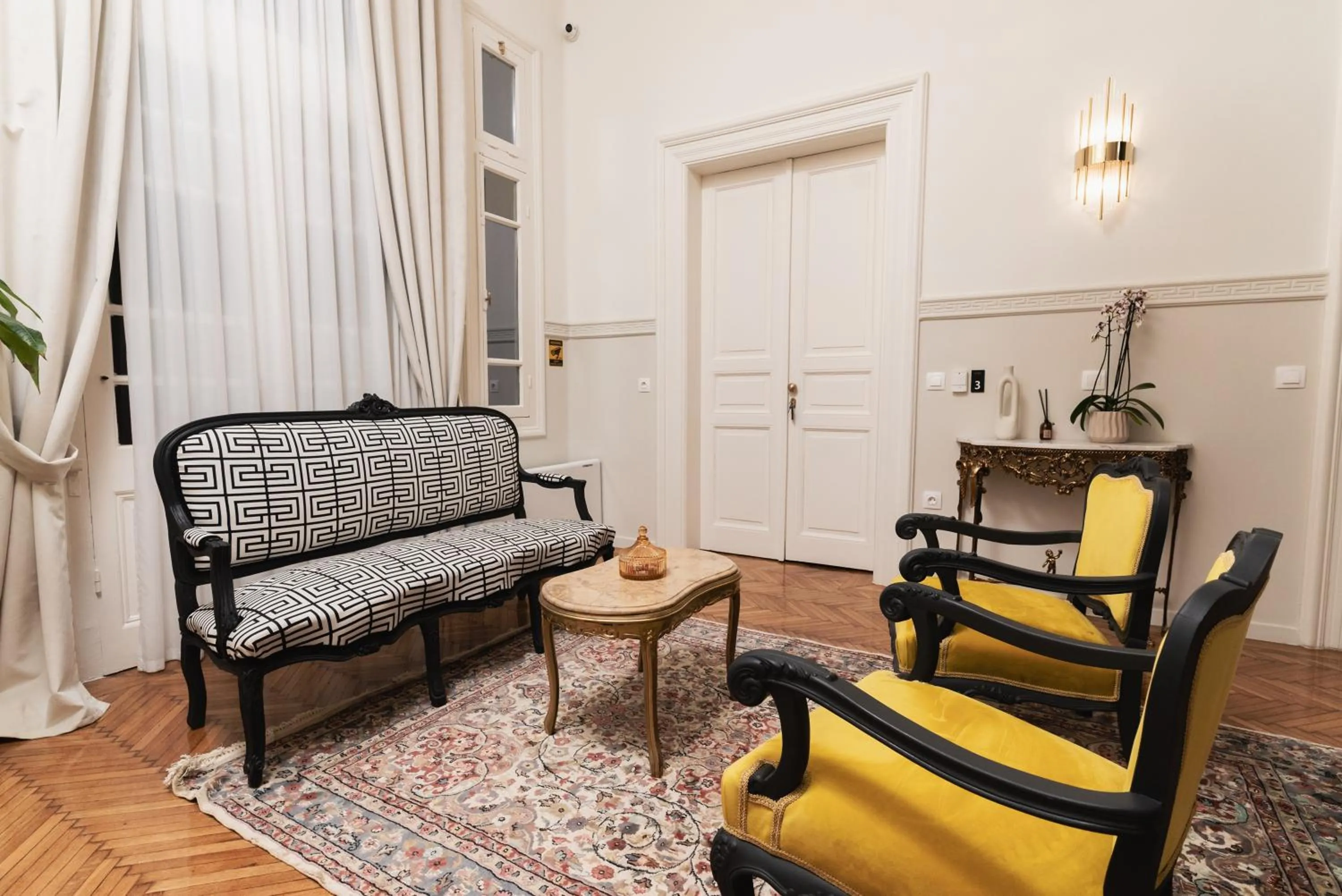 Living room in Villa Clio, a Luxury Collection