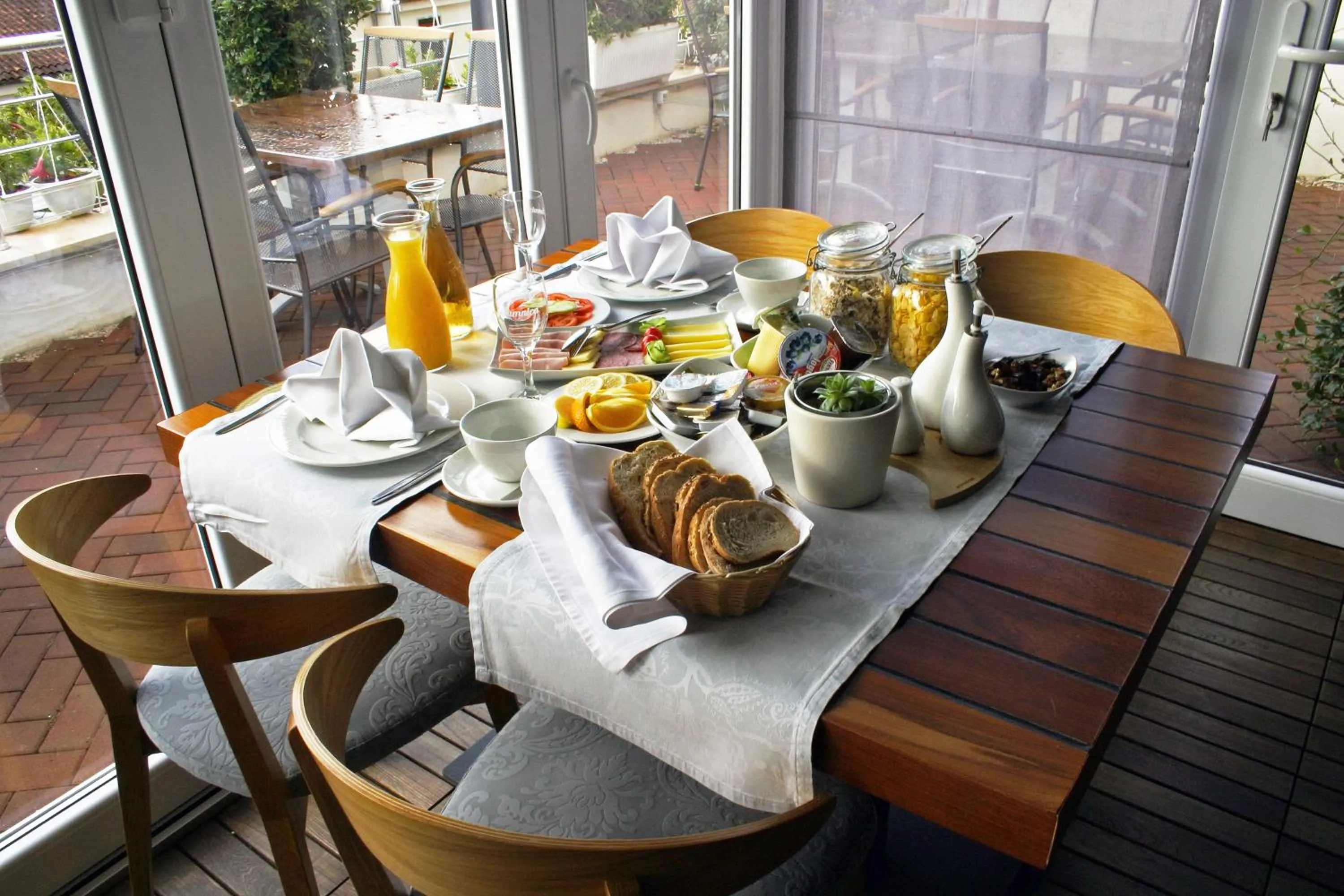 Breakfast in Apartments Villa Azzurra Bol