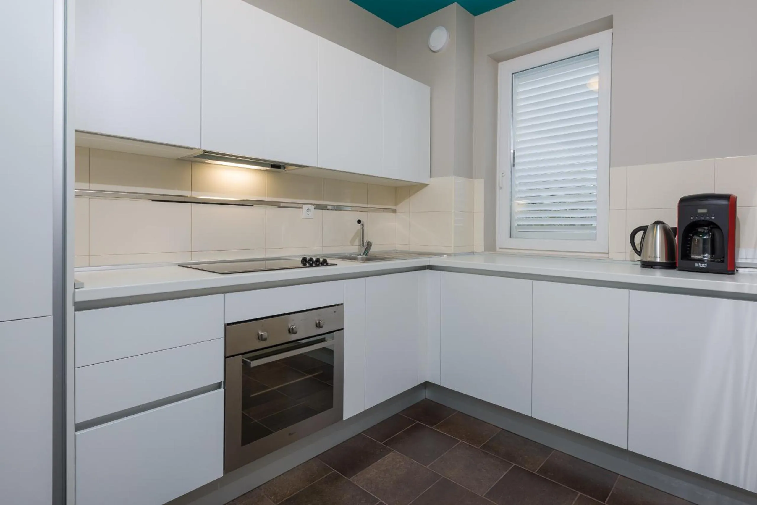 Coffee/tea facilities in Apartments Villa Azzurra Bol