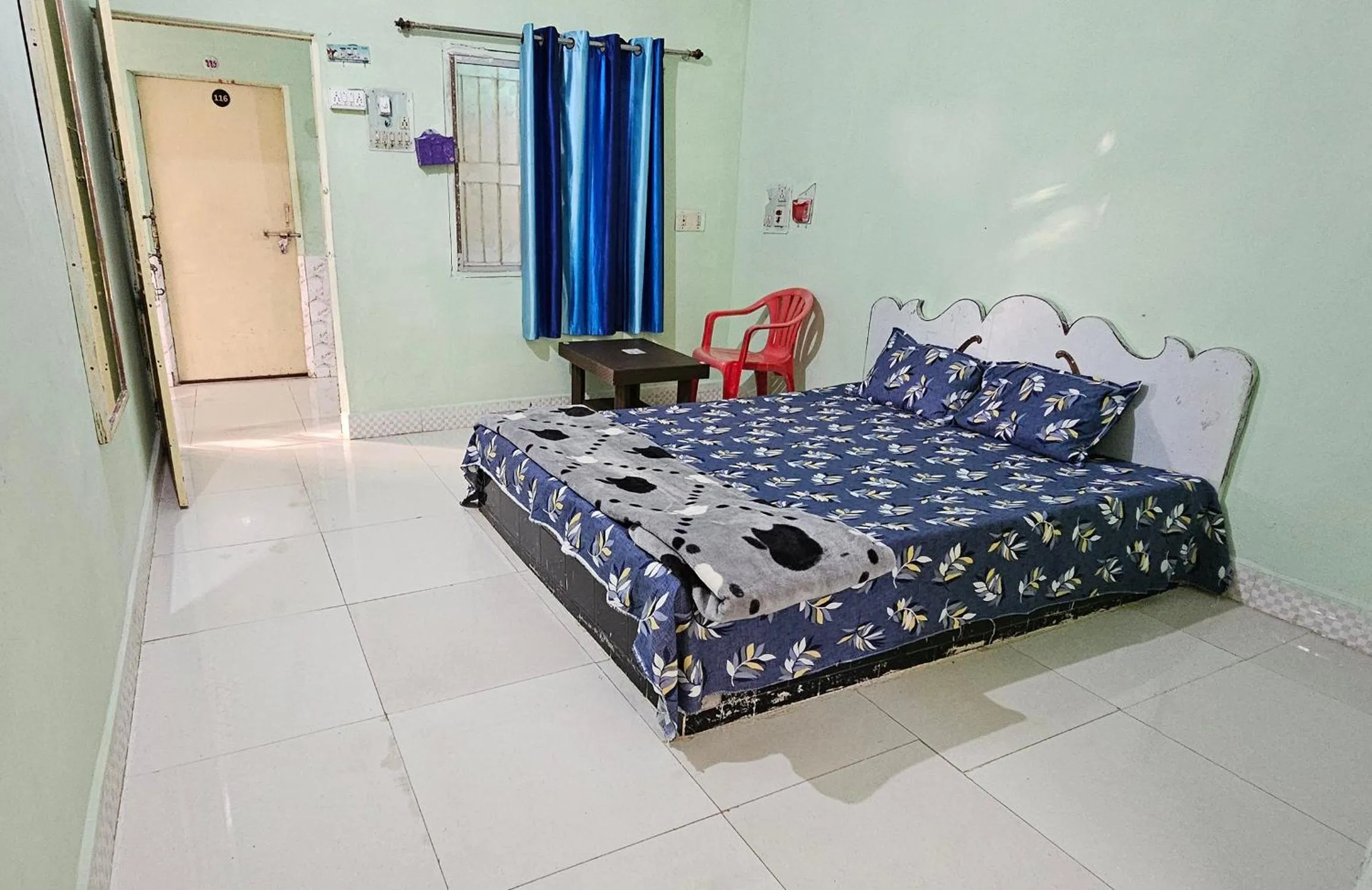 Bed in Hotel HillView, Junagadh
