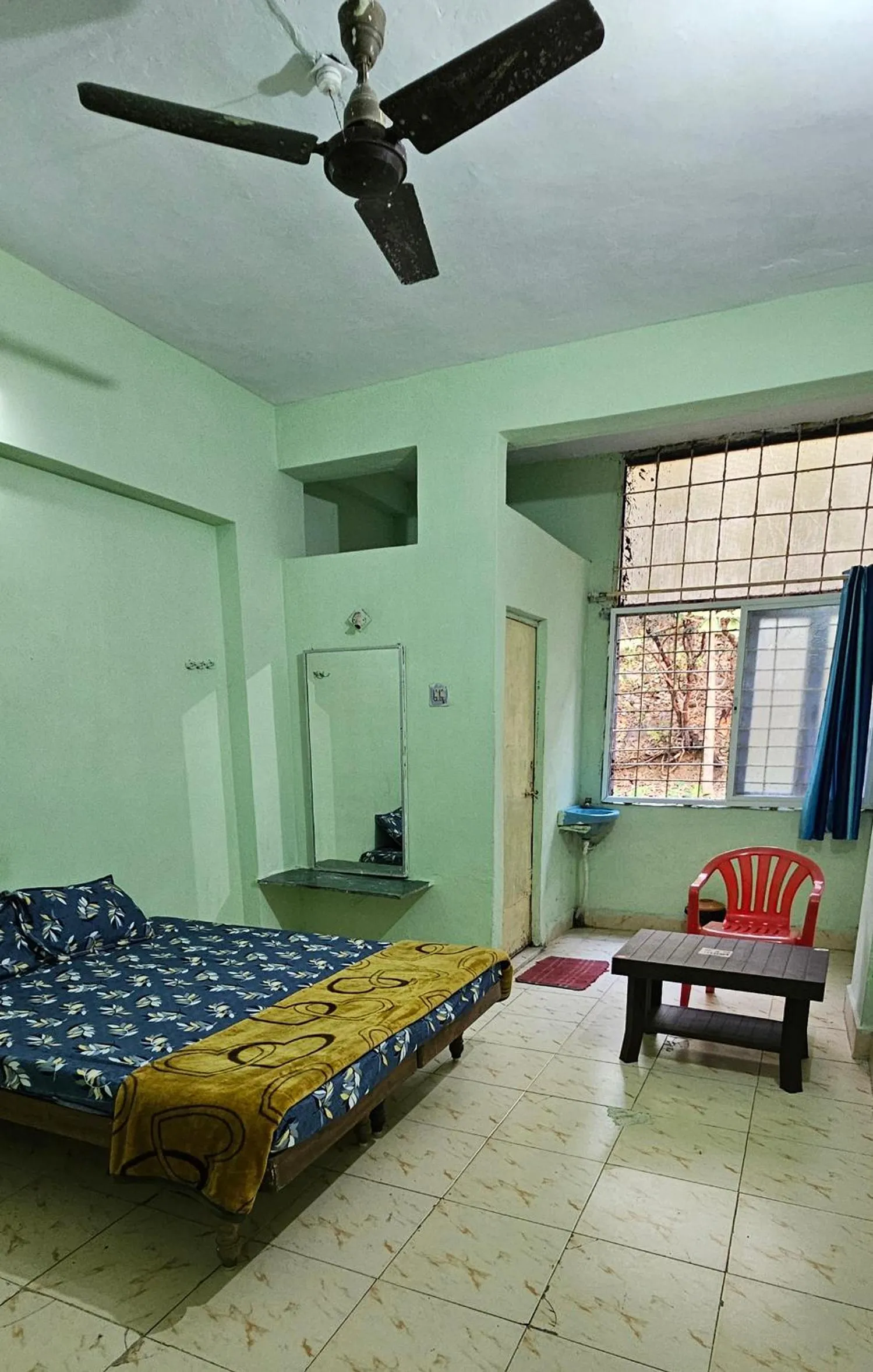 Bed in Hotel HillView, Junagadh