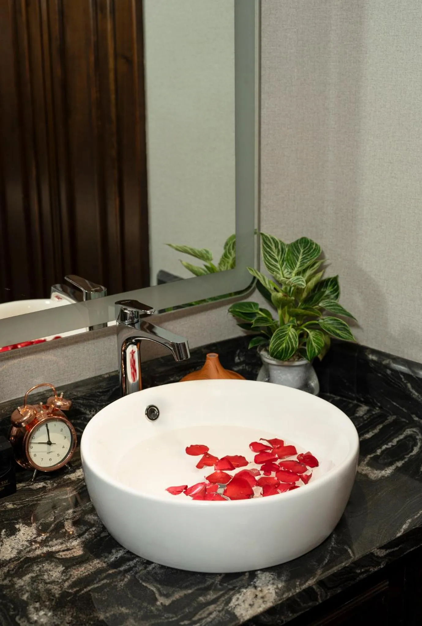 Massage in Ambassador Signature Cruise - Lan Ha Bay