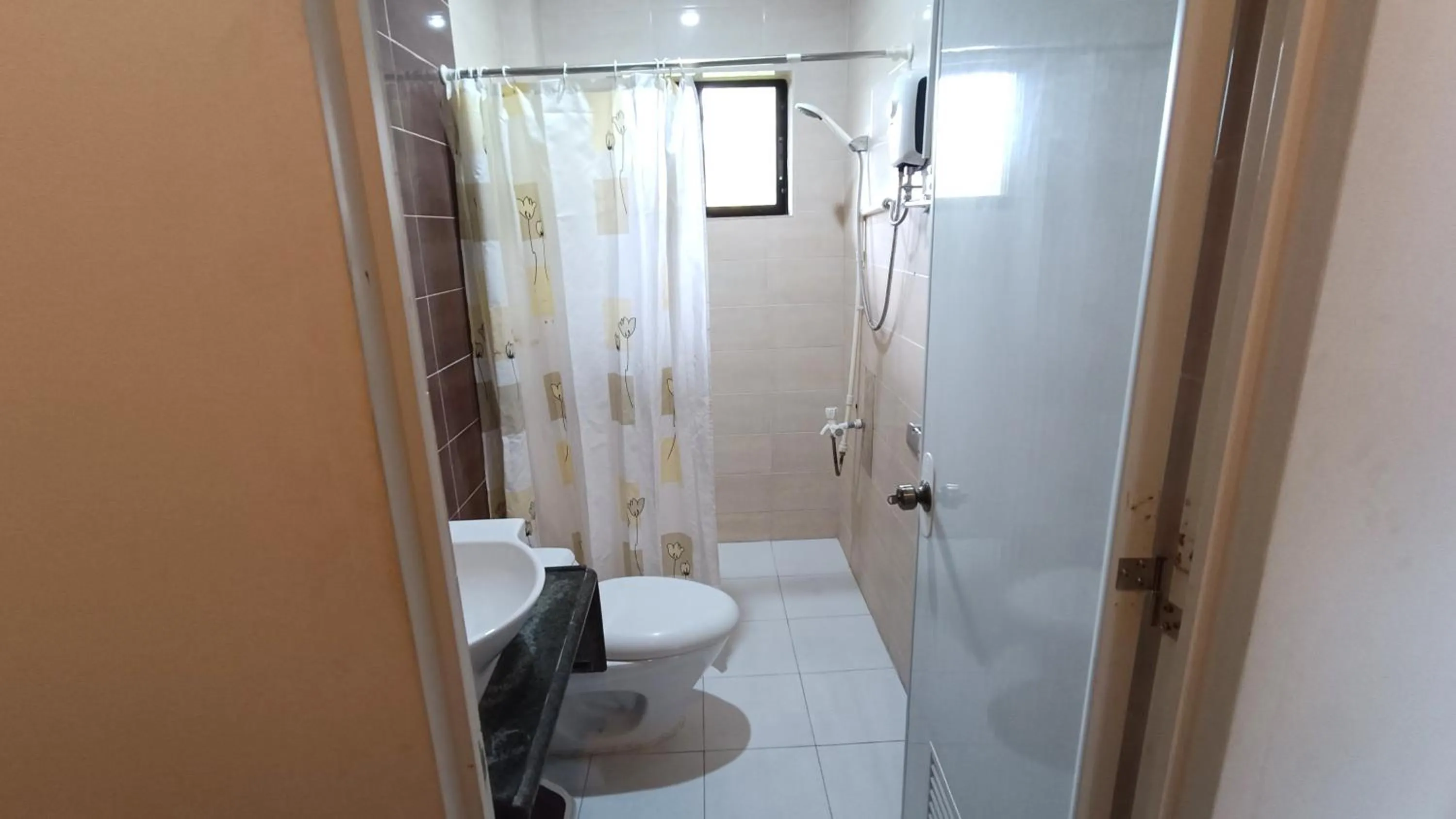 Quiet street view in Verano GuestHouse