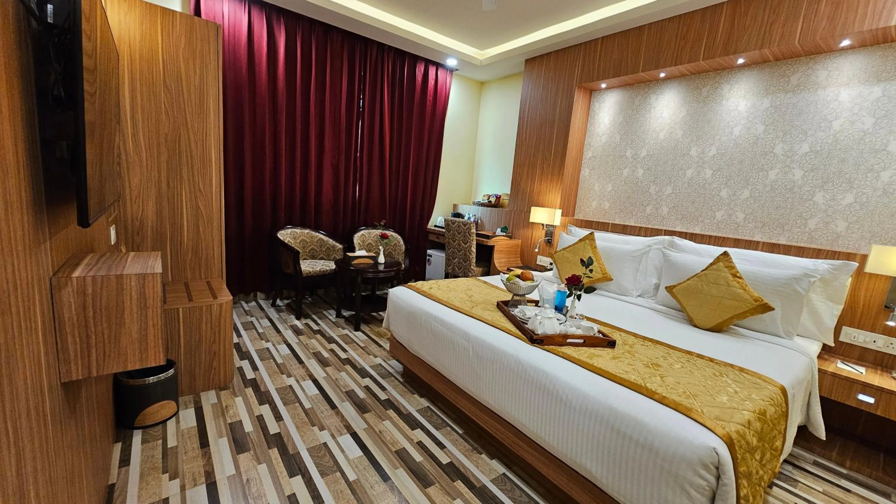 Photo of the whole room, Bed in The Royal Bihar