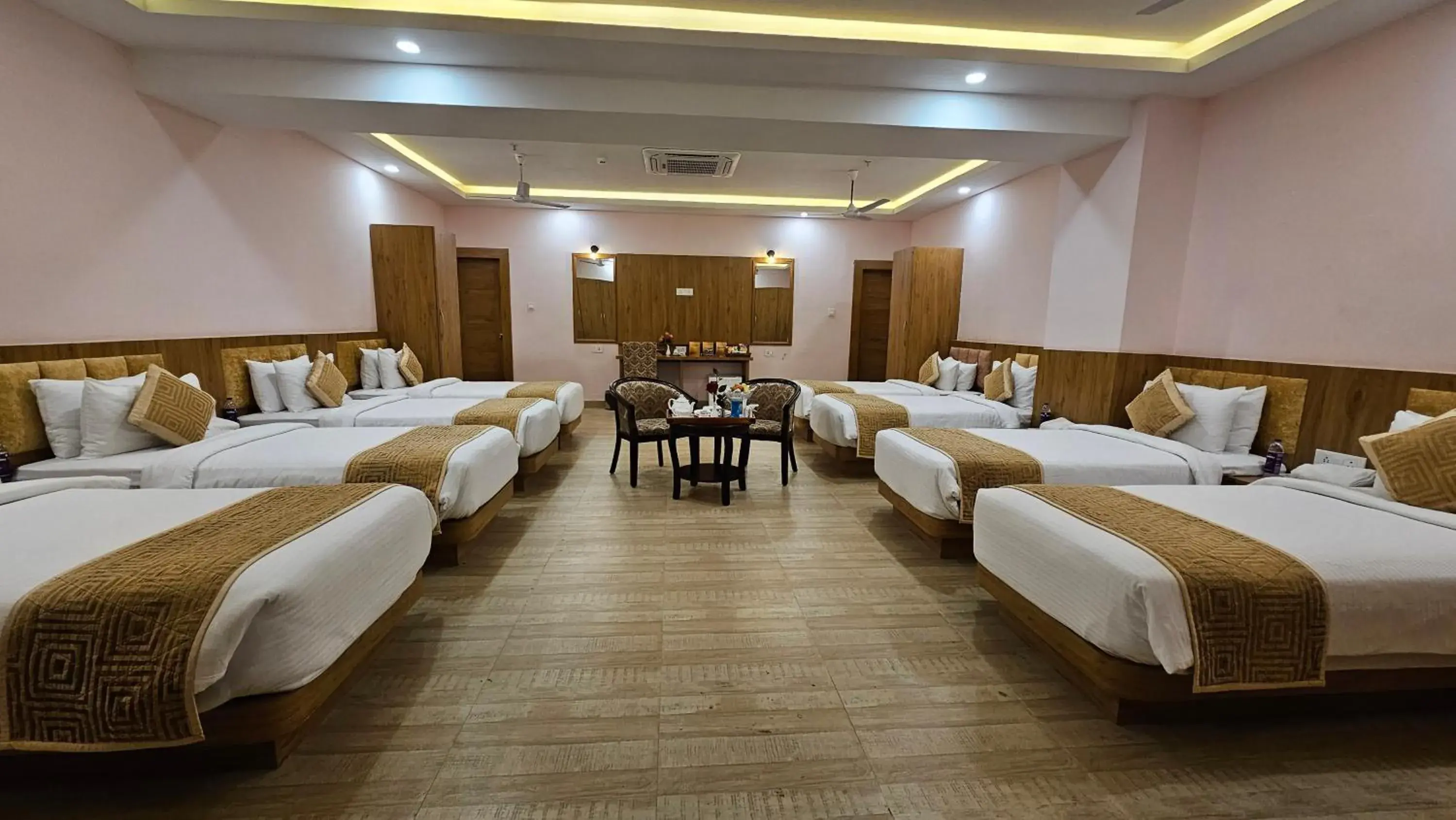 Mixed Dormitory Room in The Royal Bihar Mixed Dormitory Room in The Royal Bihar