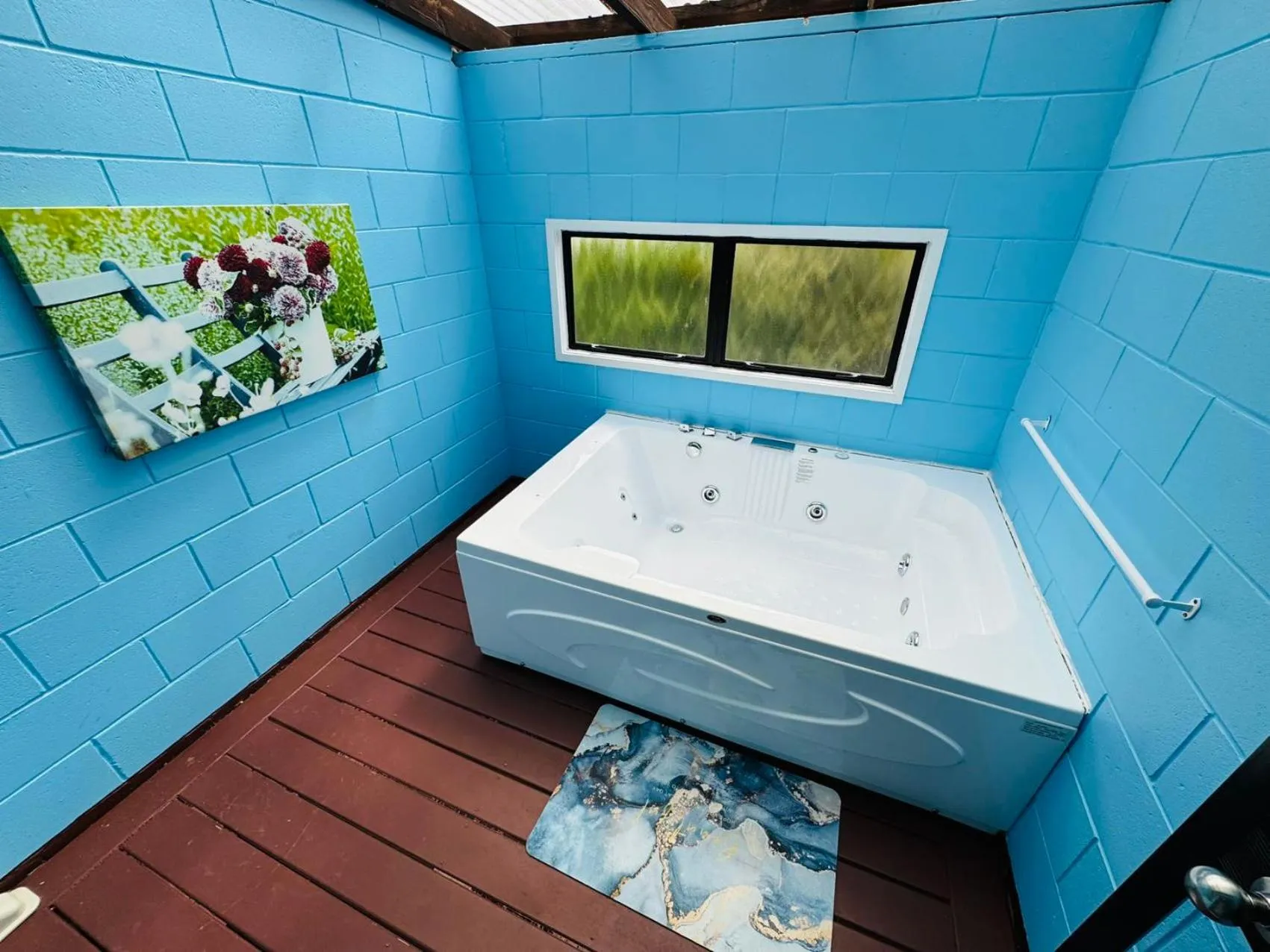 Bath in Apex on Fenton