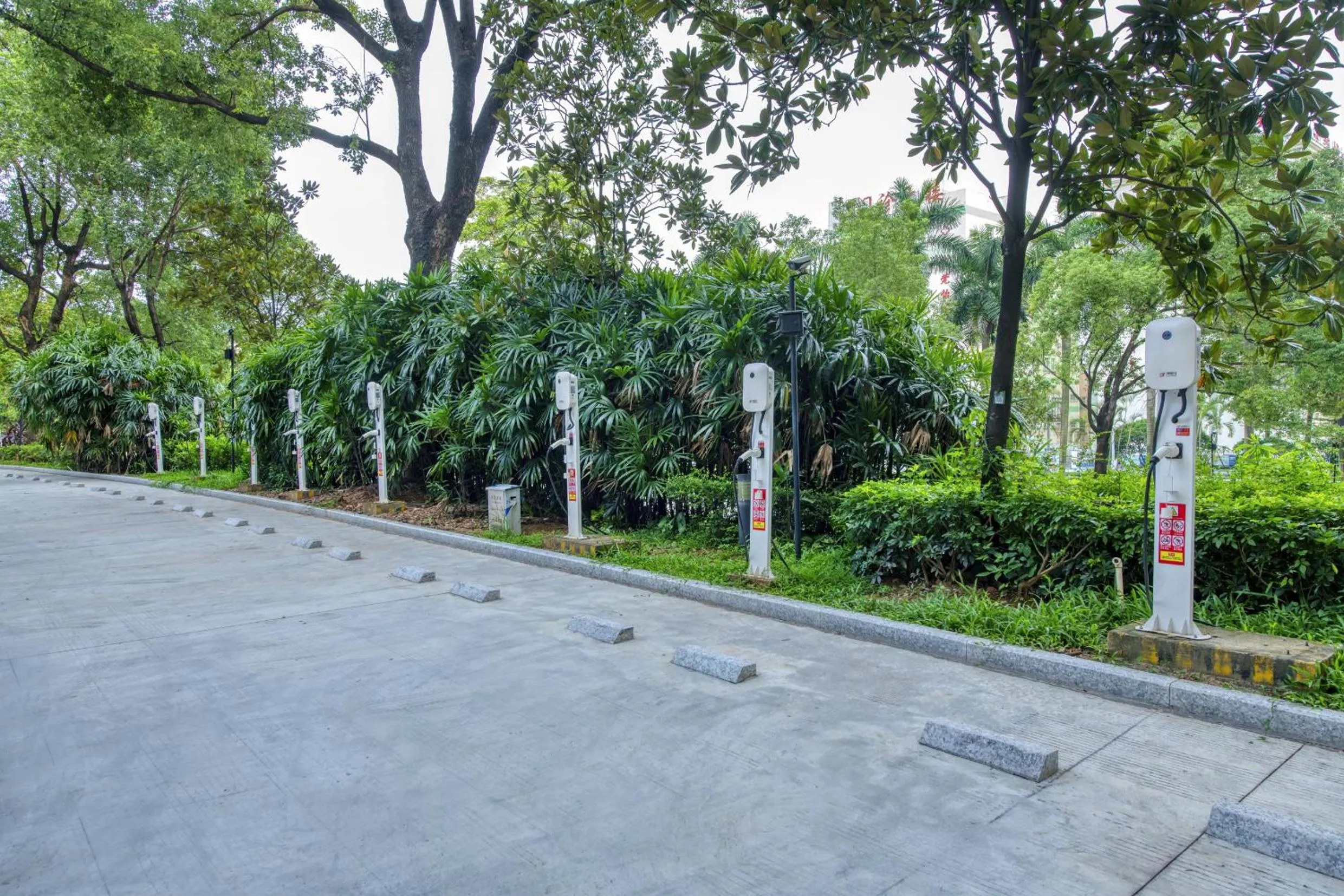Property building in Dongguan Royal Garden Hotel