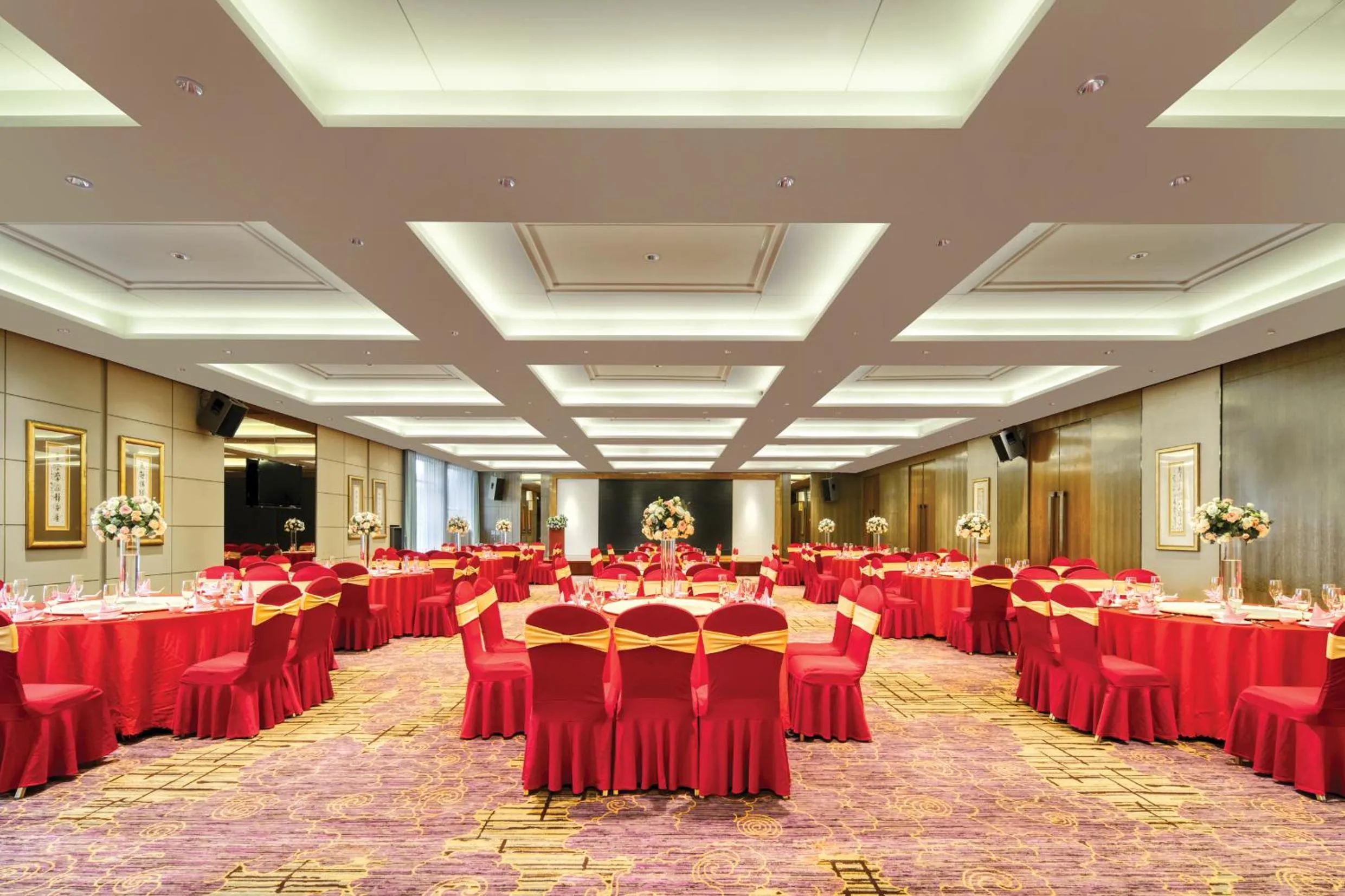 Meeting/conference room in Dongguan Royal Garden Hotel