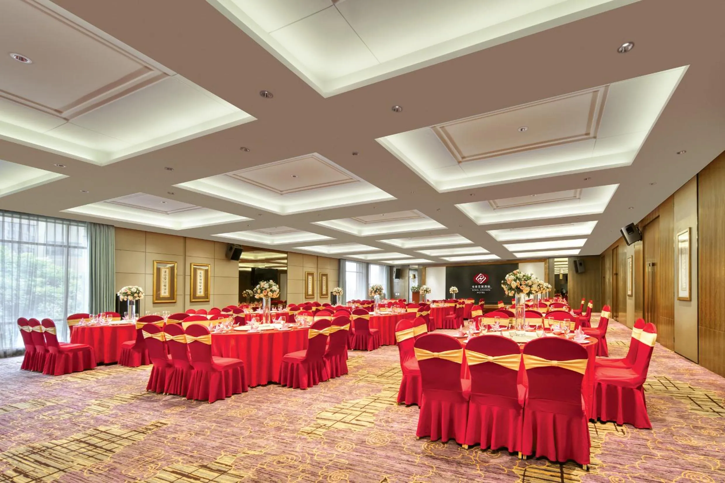 Meeting/conference room in Dongguan Royal Garden Hotel