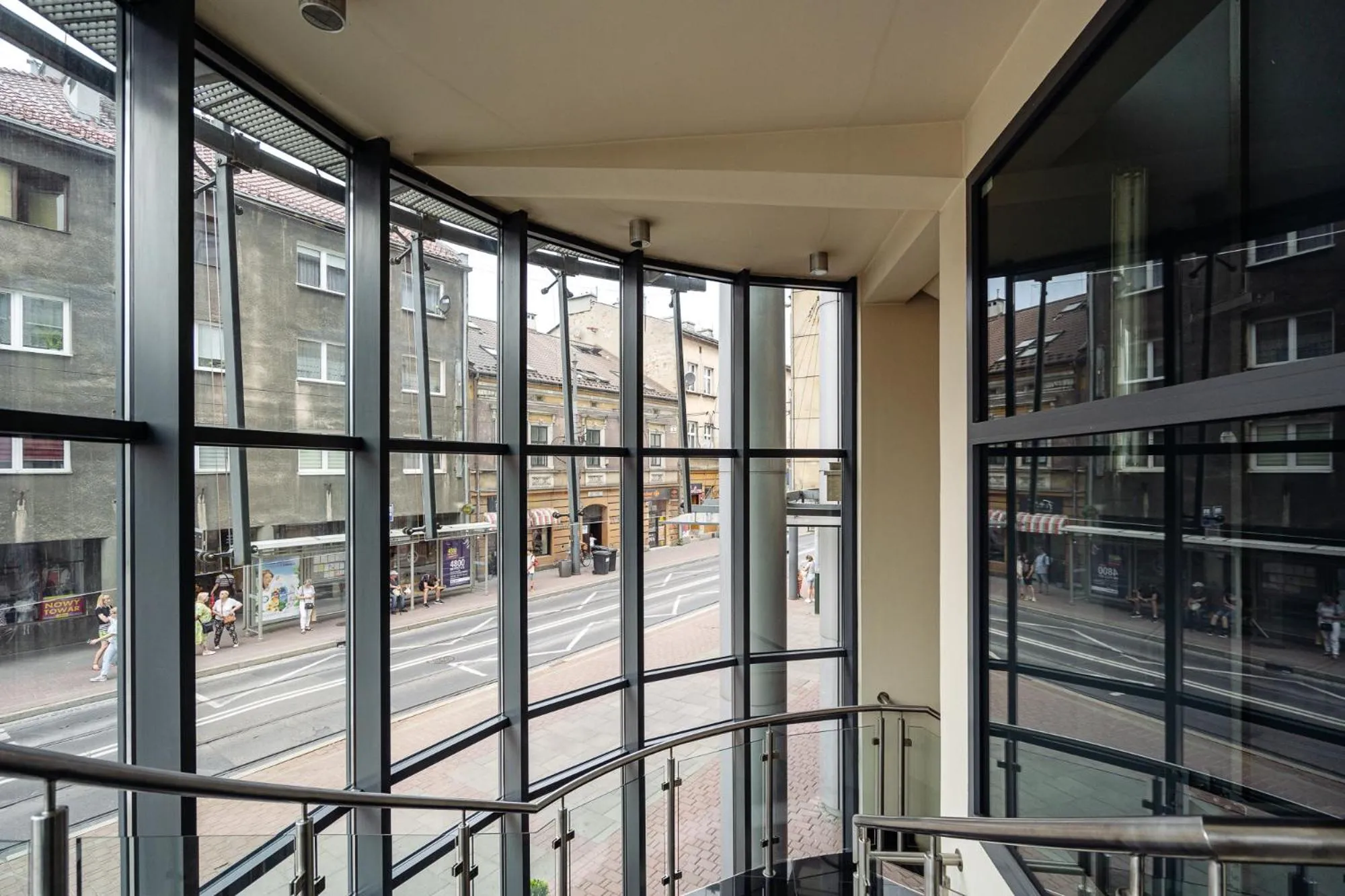 Property building in Piedmont Apartment II - LoftAffair