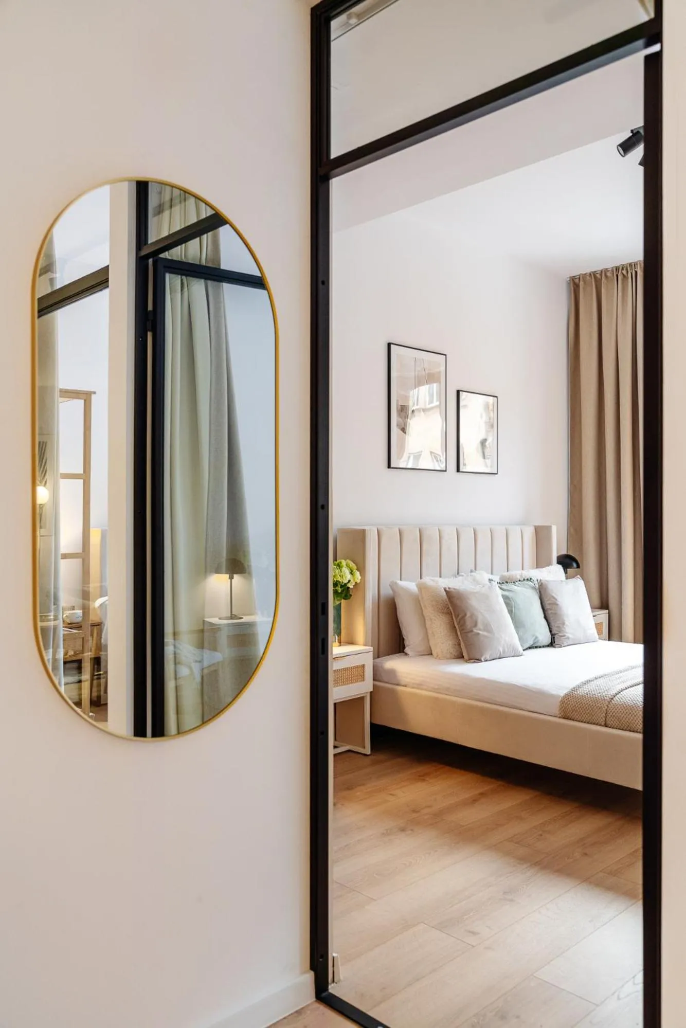 Bed in Piedmont Apartment II - LoftAffair