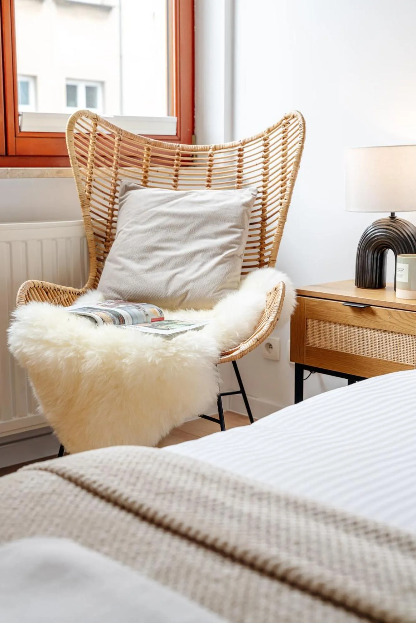 Bed in Piedmont Apartment II - LoftAffair