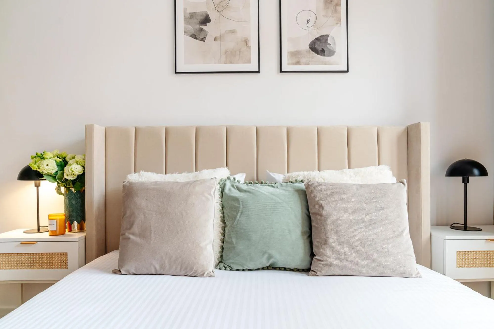 Bed in Piedmont Apartment II - LoftAffair